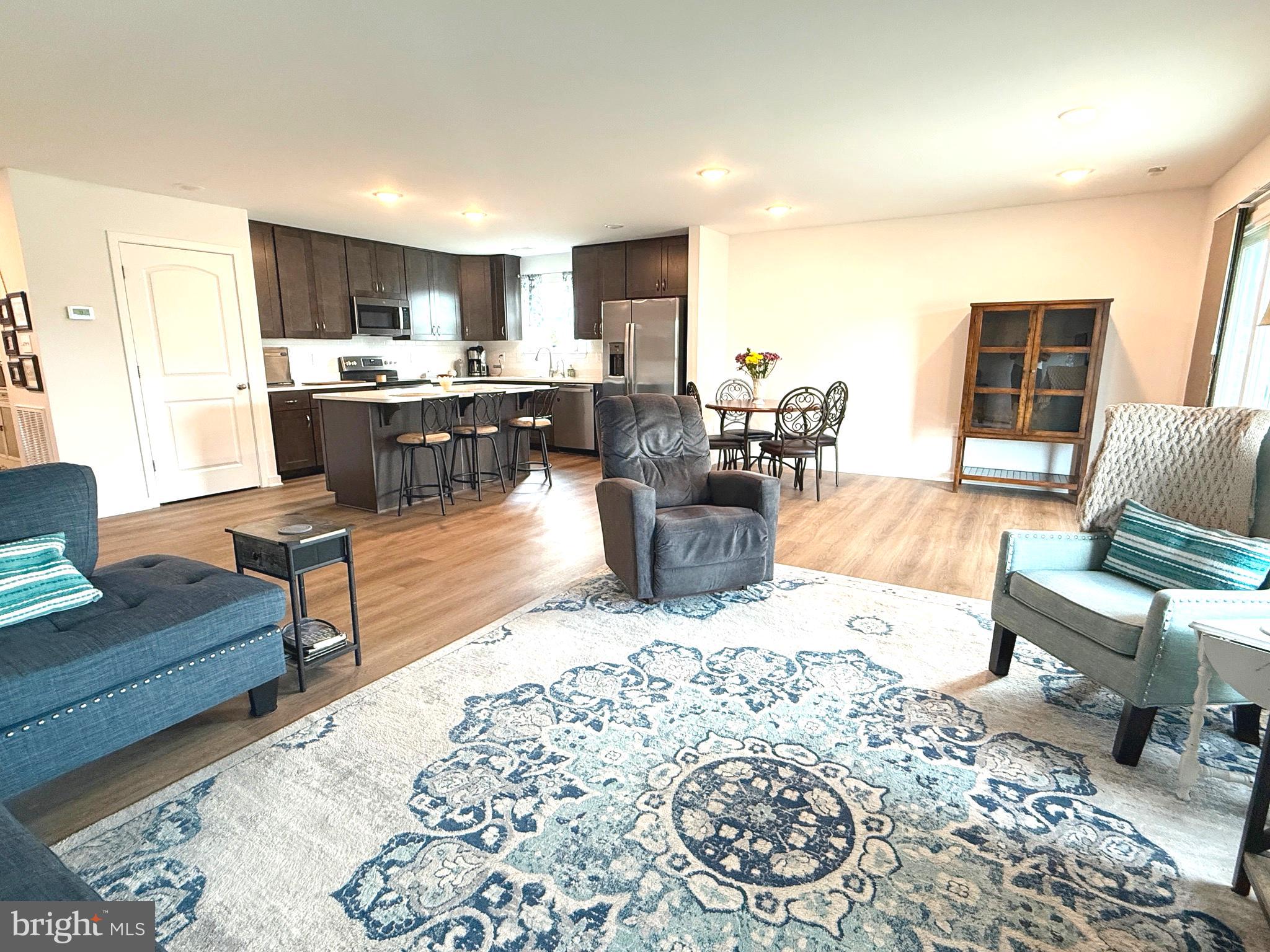 CARDINAL POINTE - Residential