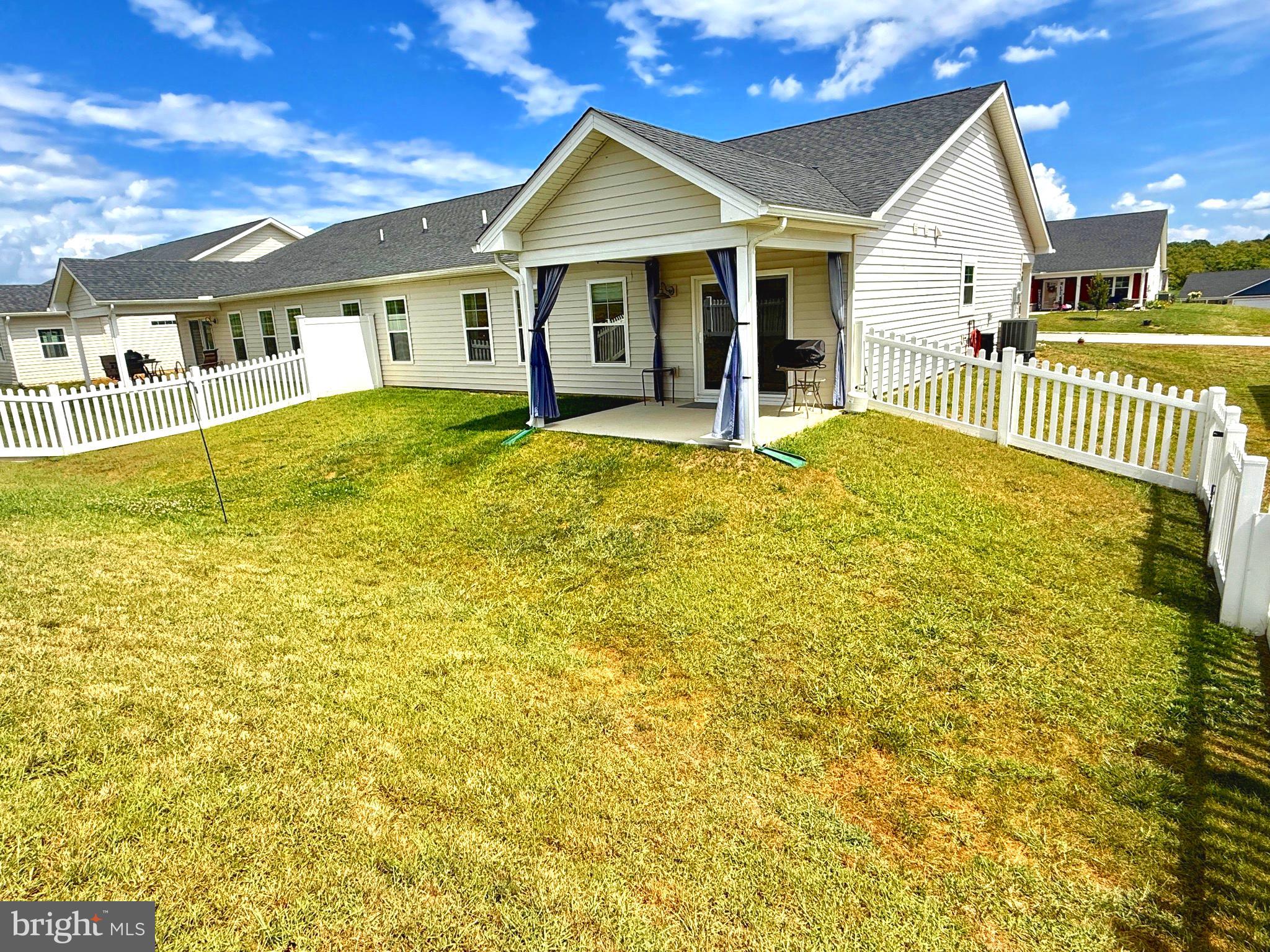 CARDINAL POINTE - Residential