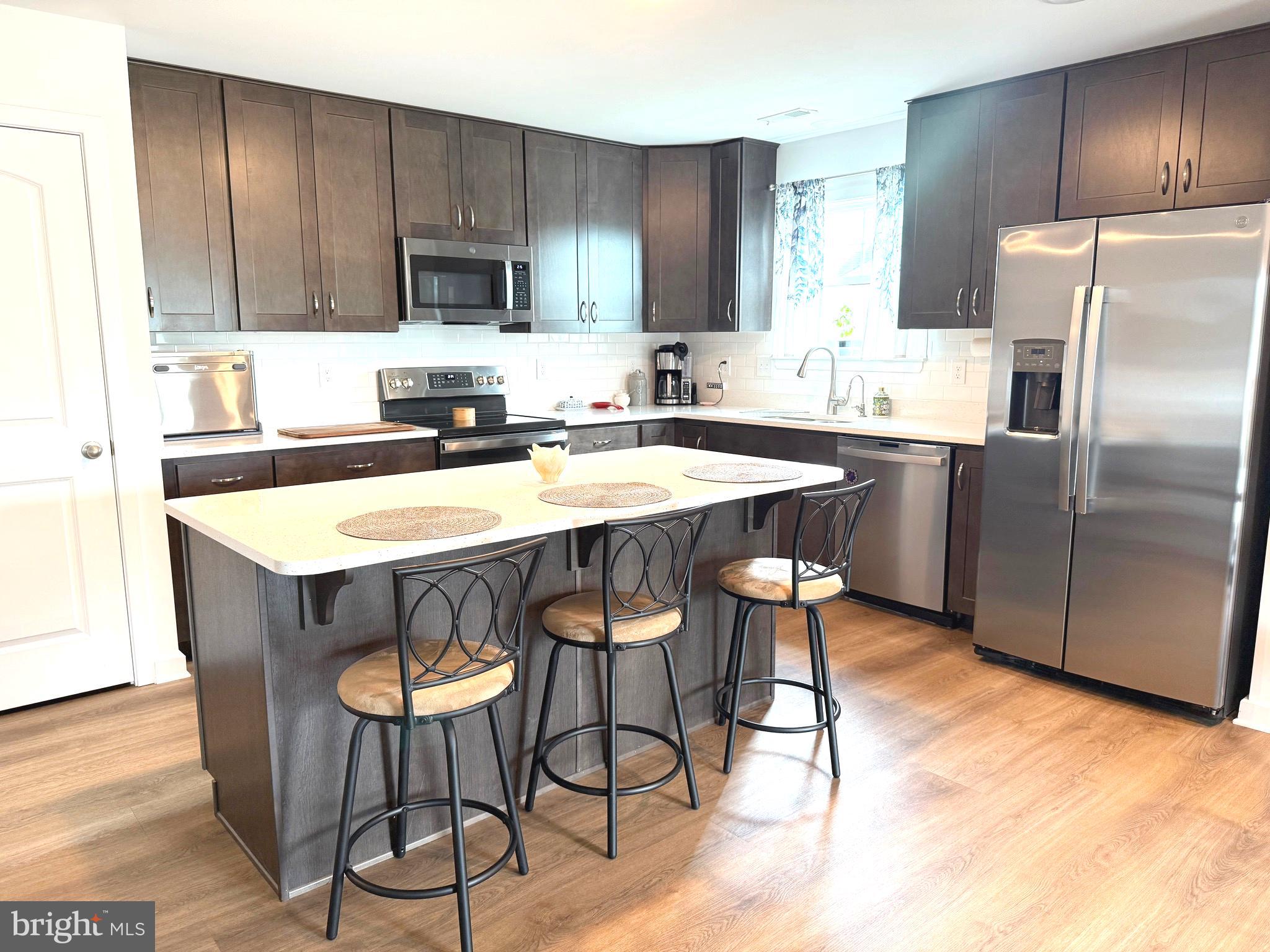 CARDINAL POINTE - Residential