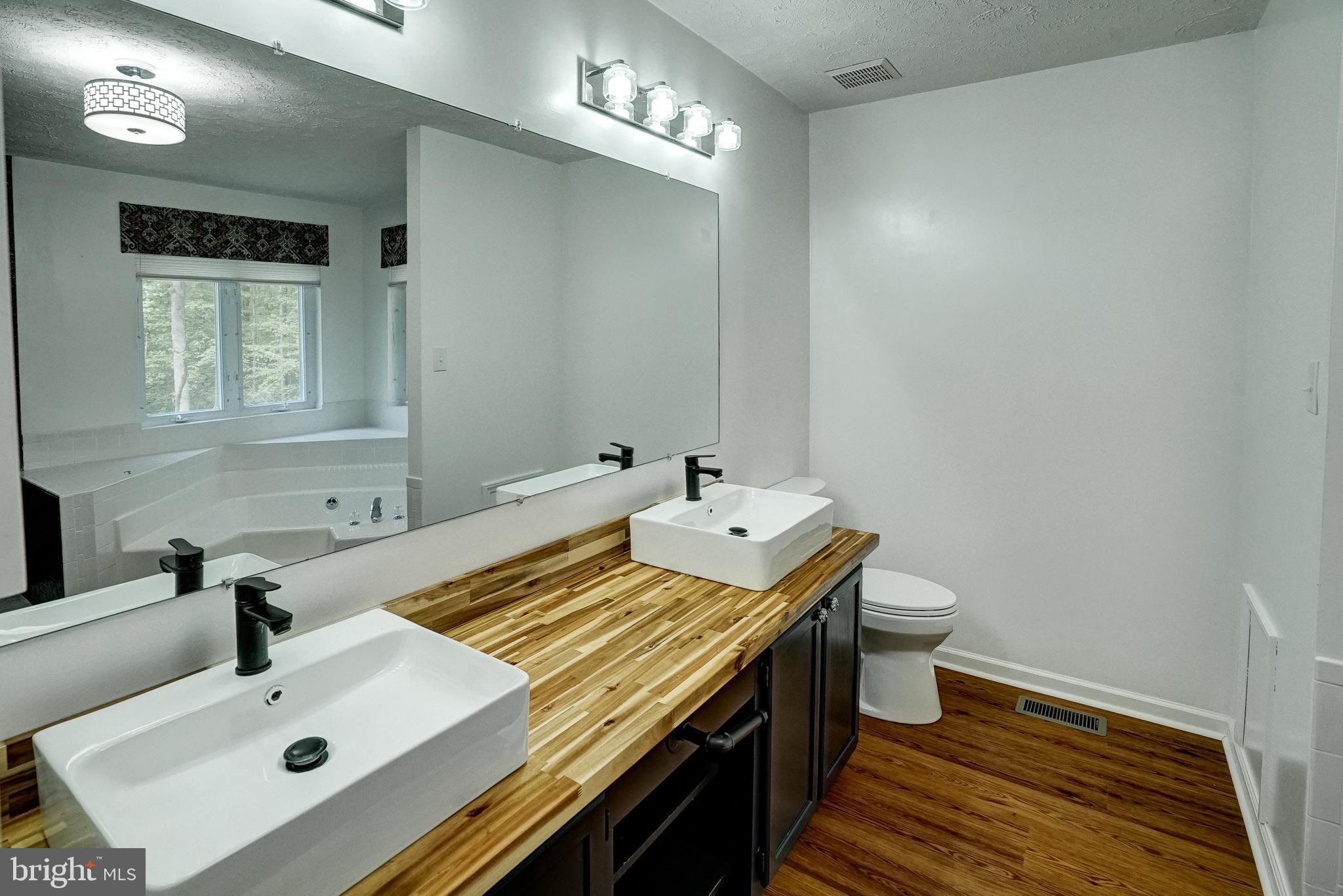 OAKLEIGH II - Residential