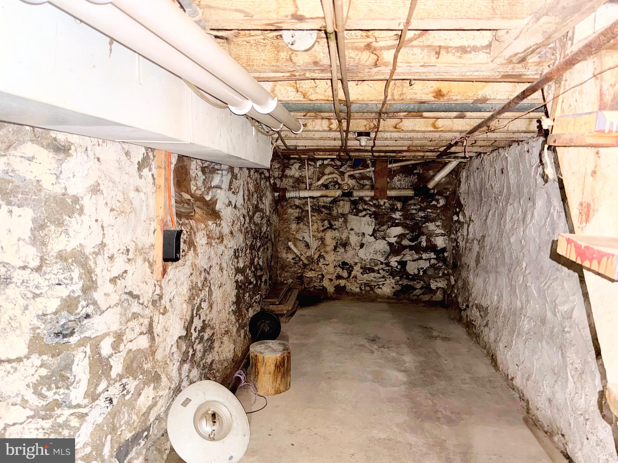 SOUTHEAST LANCASTER - Residential