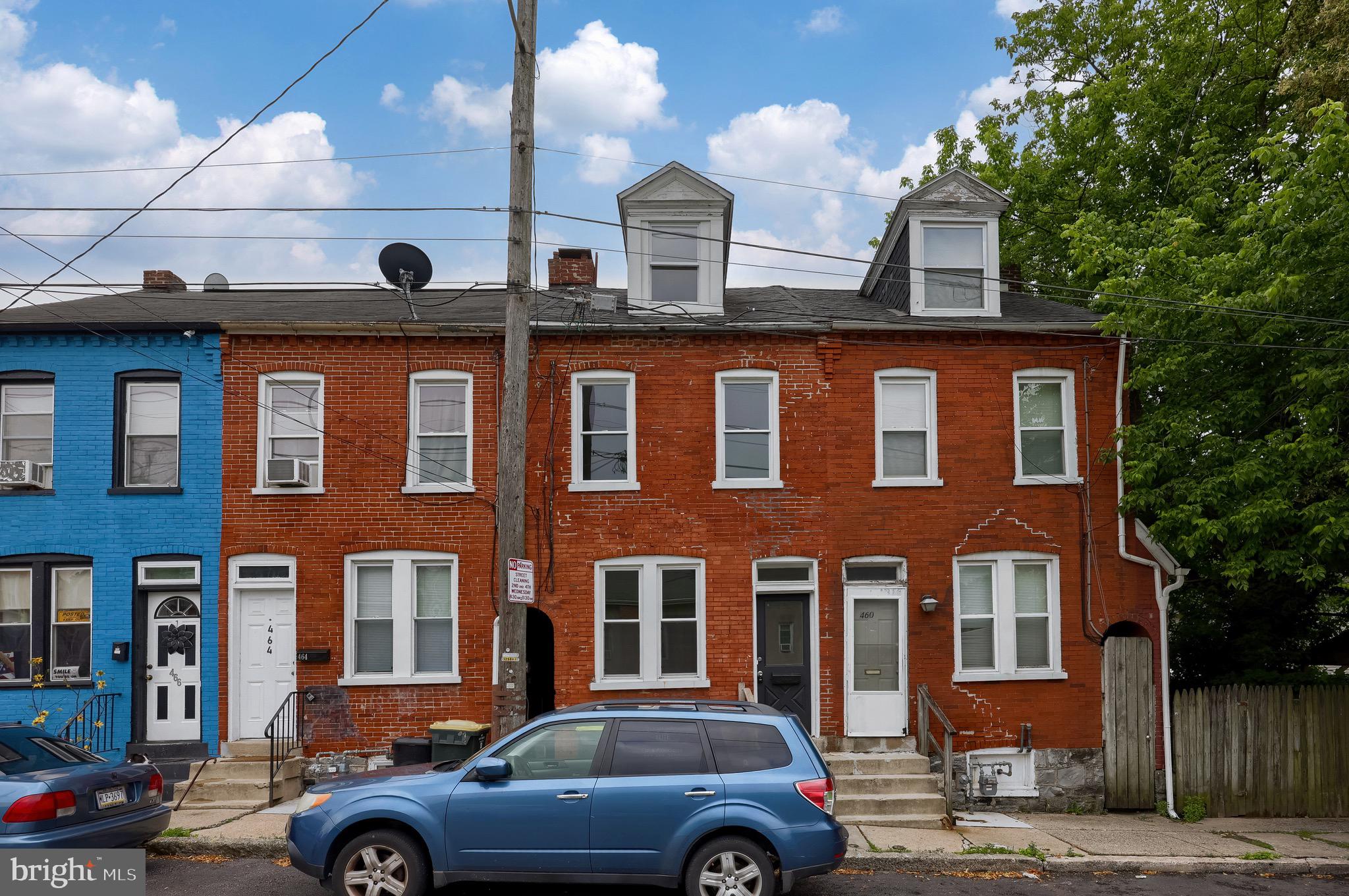 SOUTHEAST LANCASTER - Residential