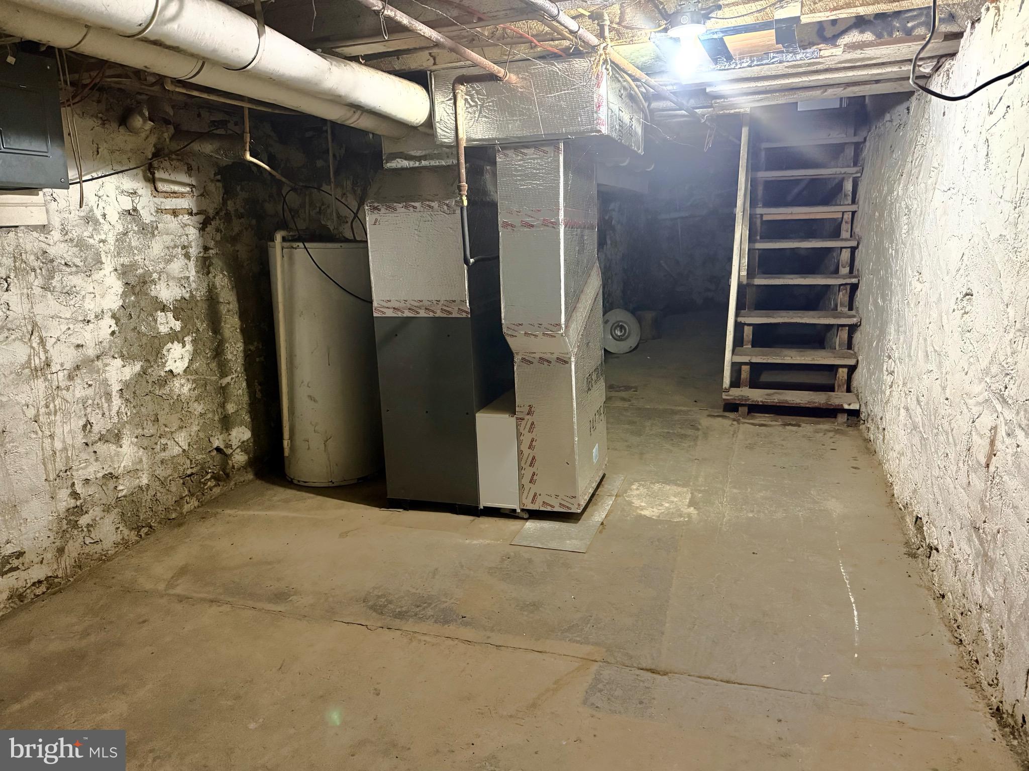 SOUTHEAST LANCASTER - Residential