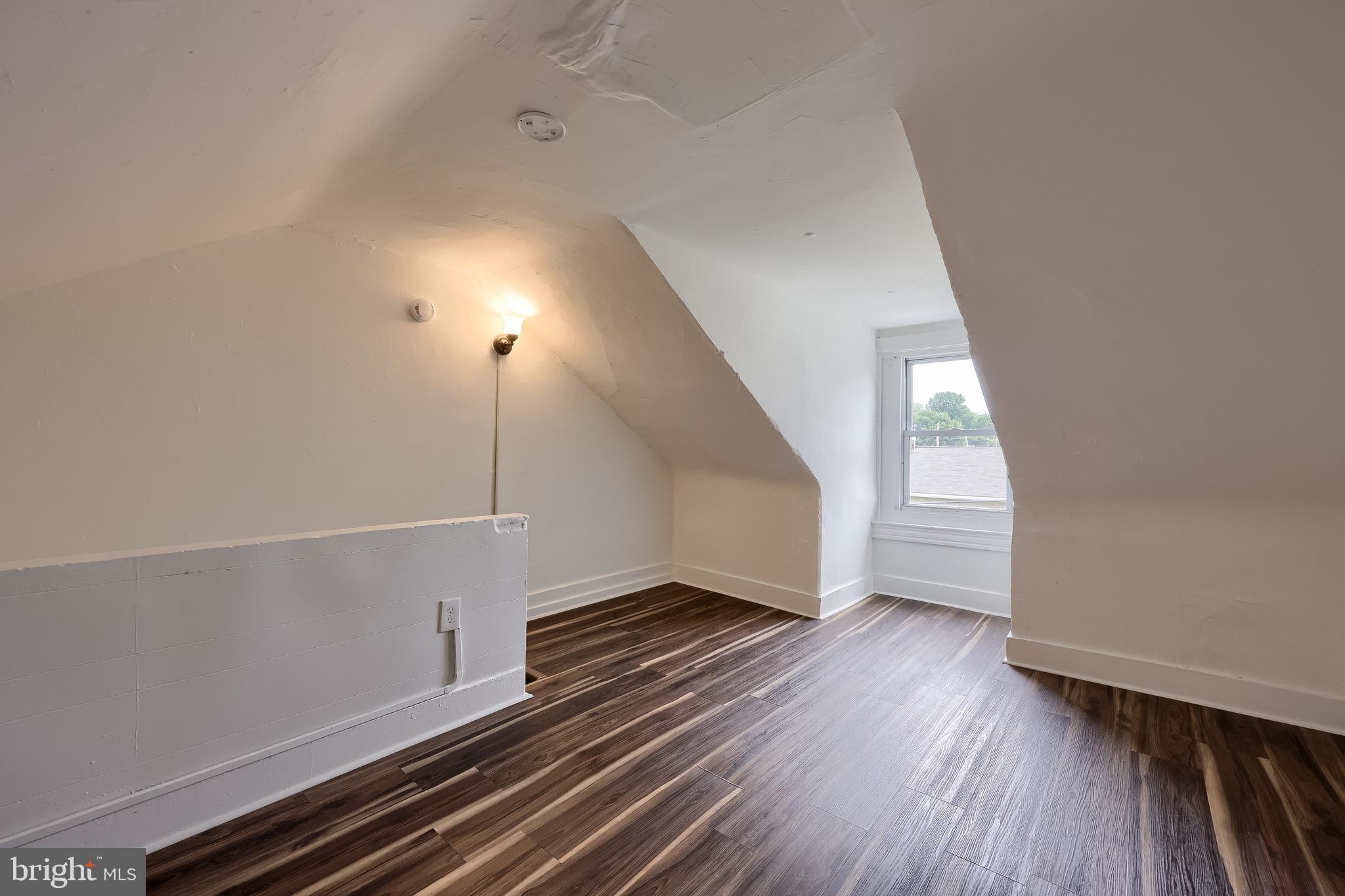 SOUTHEAST LANCASTER - Residential