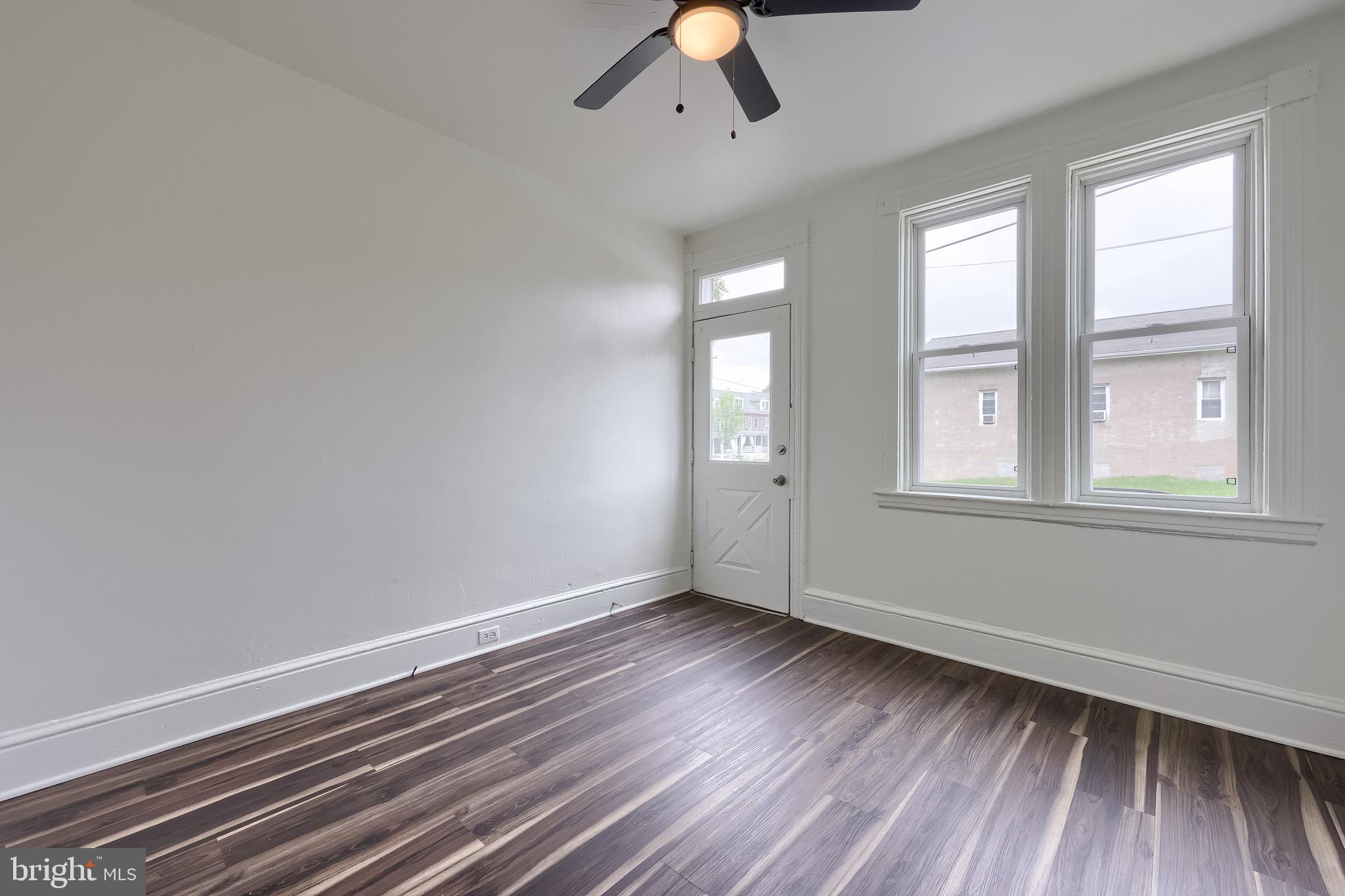 SOUTHEAST LANCASTER - Residential