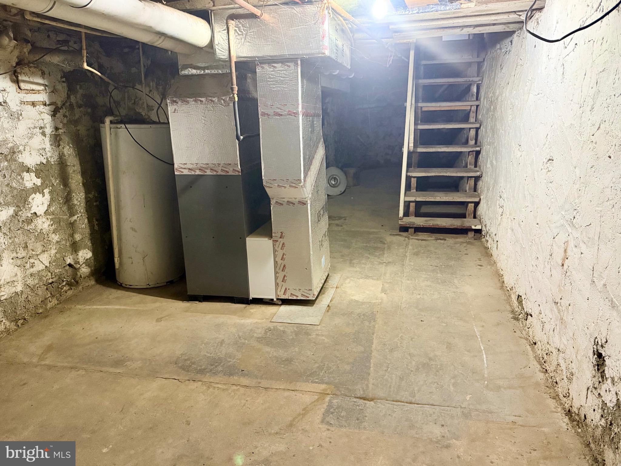 SOUTHEAST LANCASTER - Residential