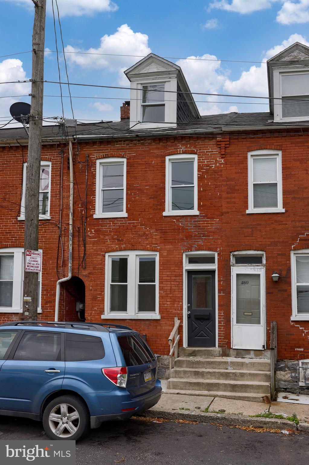 SOUTHEAST LANCASTER - Residential