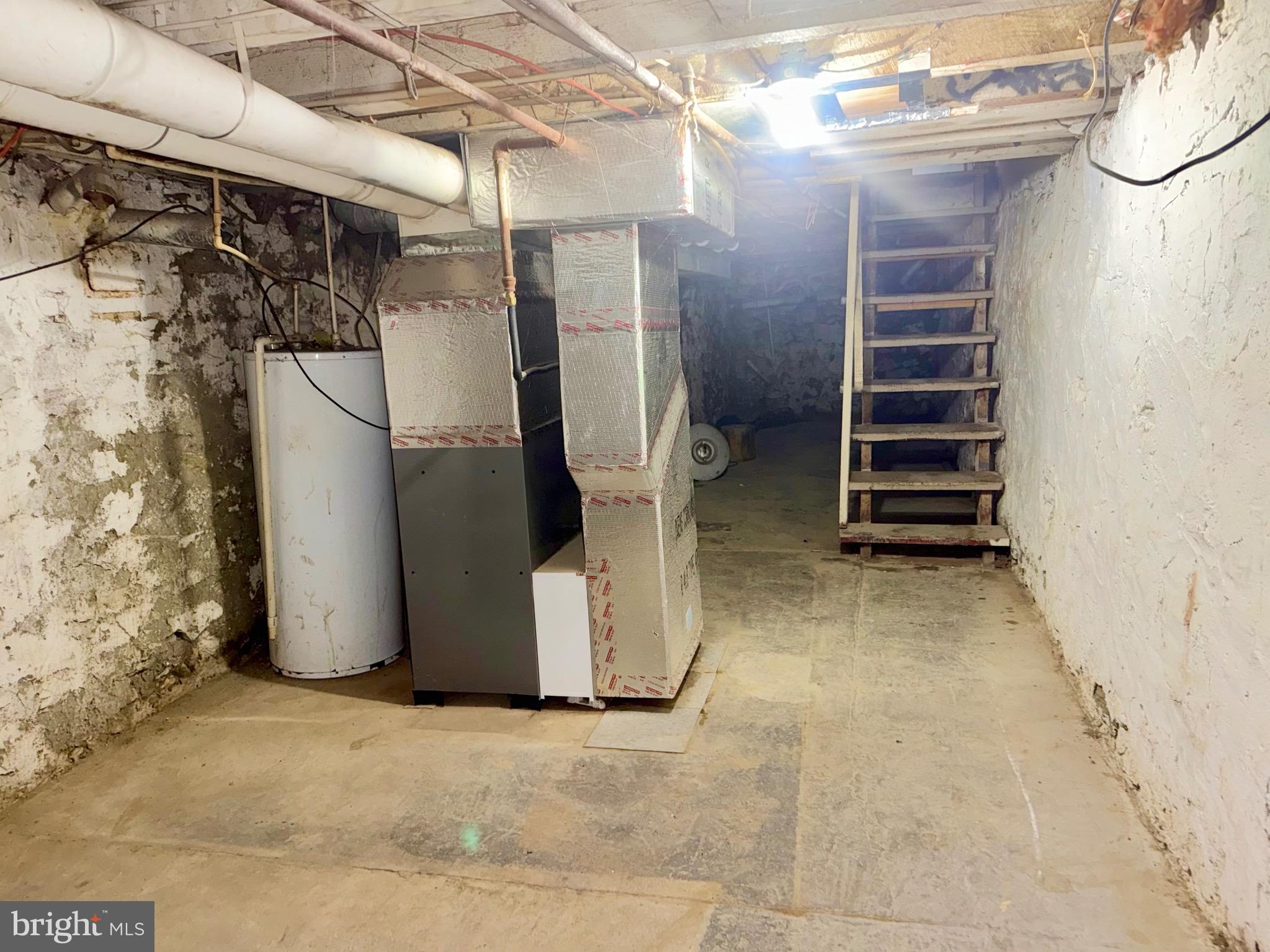 SOUTHEAST LANCASTER - Residential