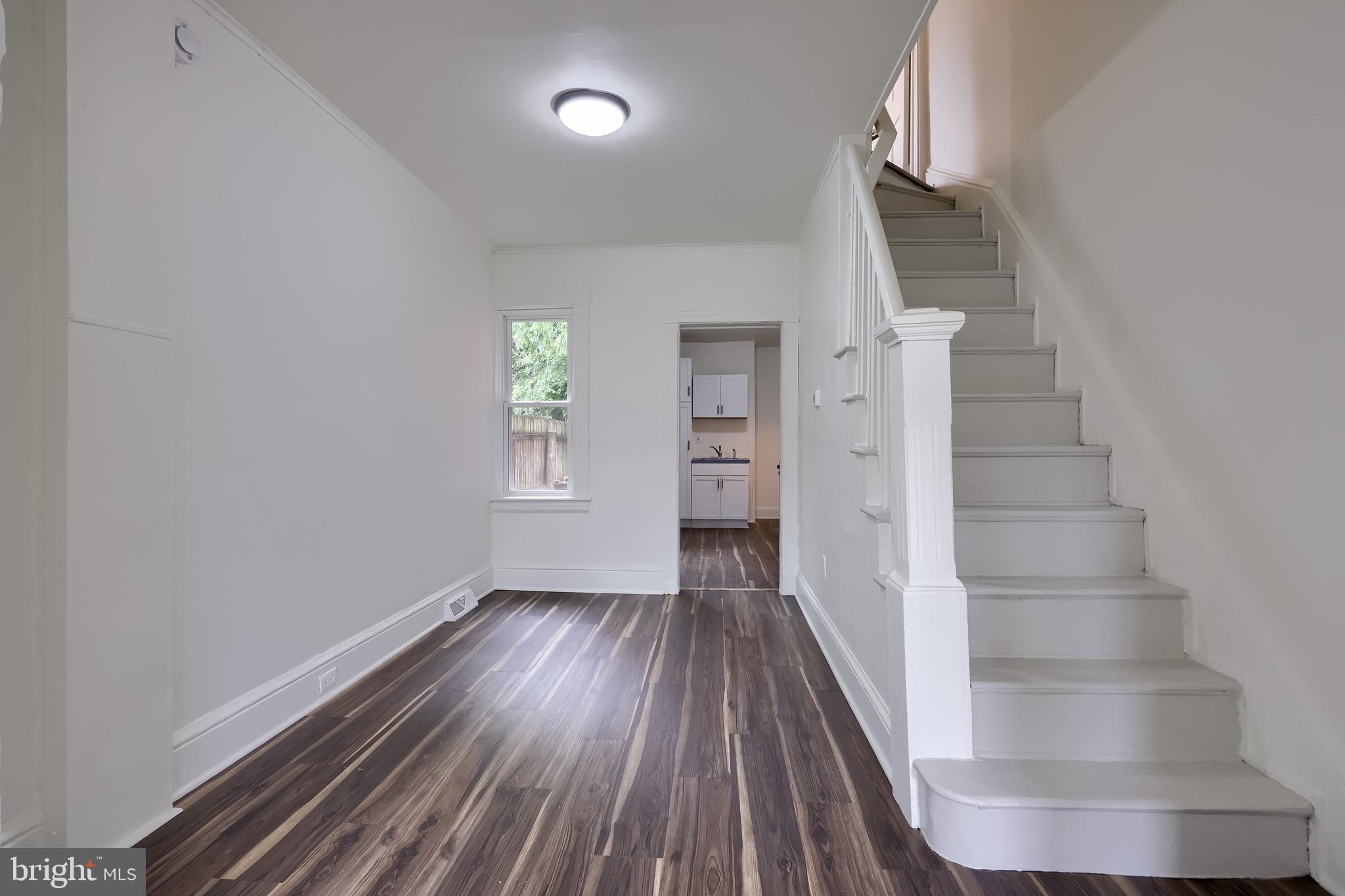 SOUTHEAST LANCASTER - Residential