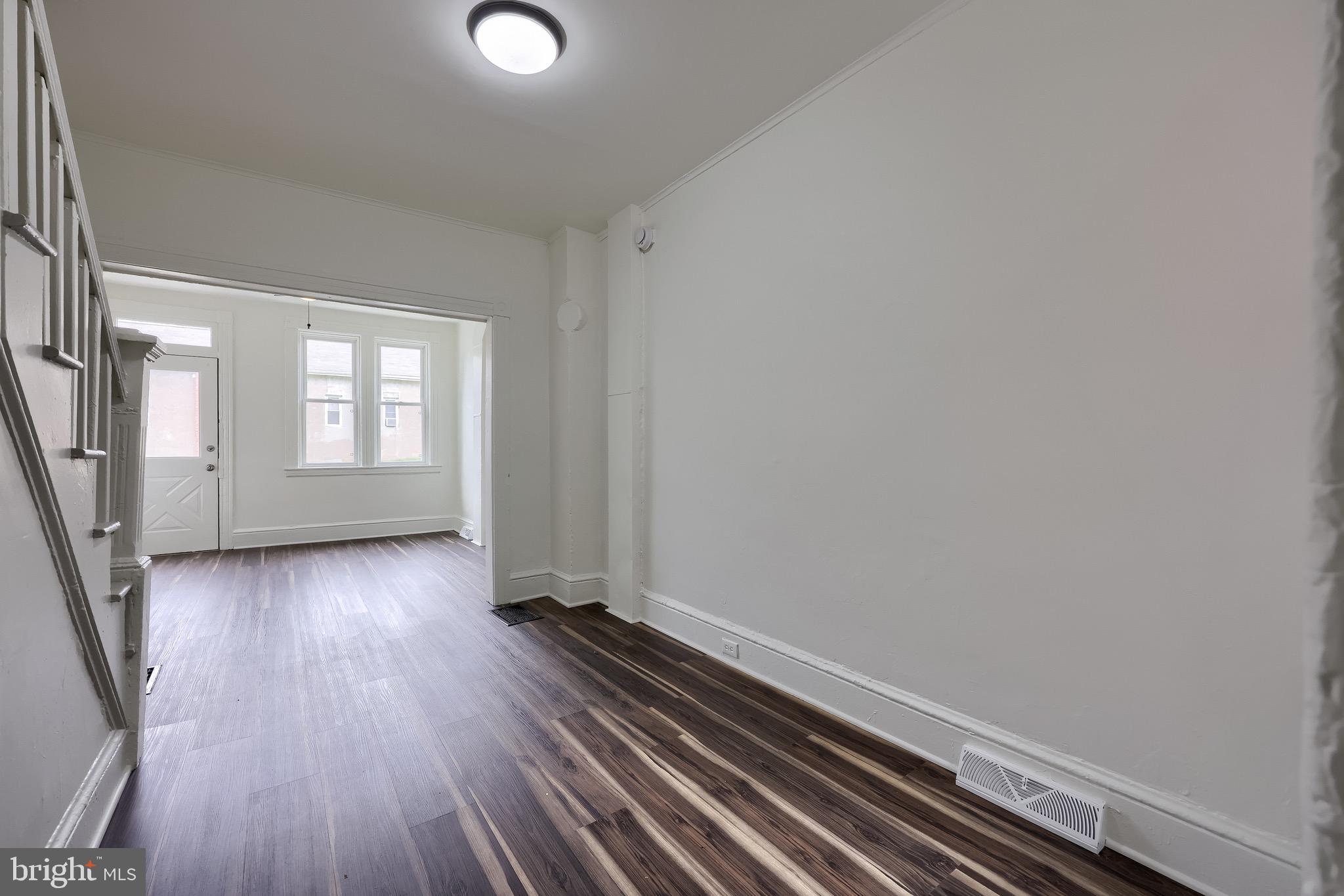 SOUTHEAST LANCASTER - Residential