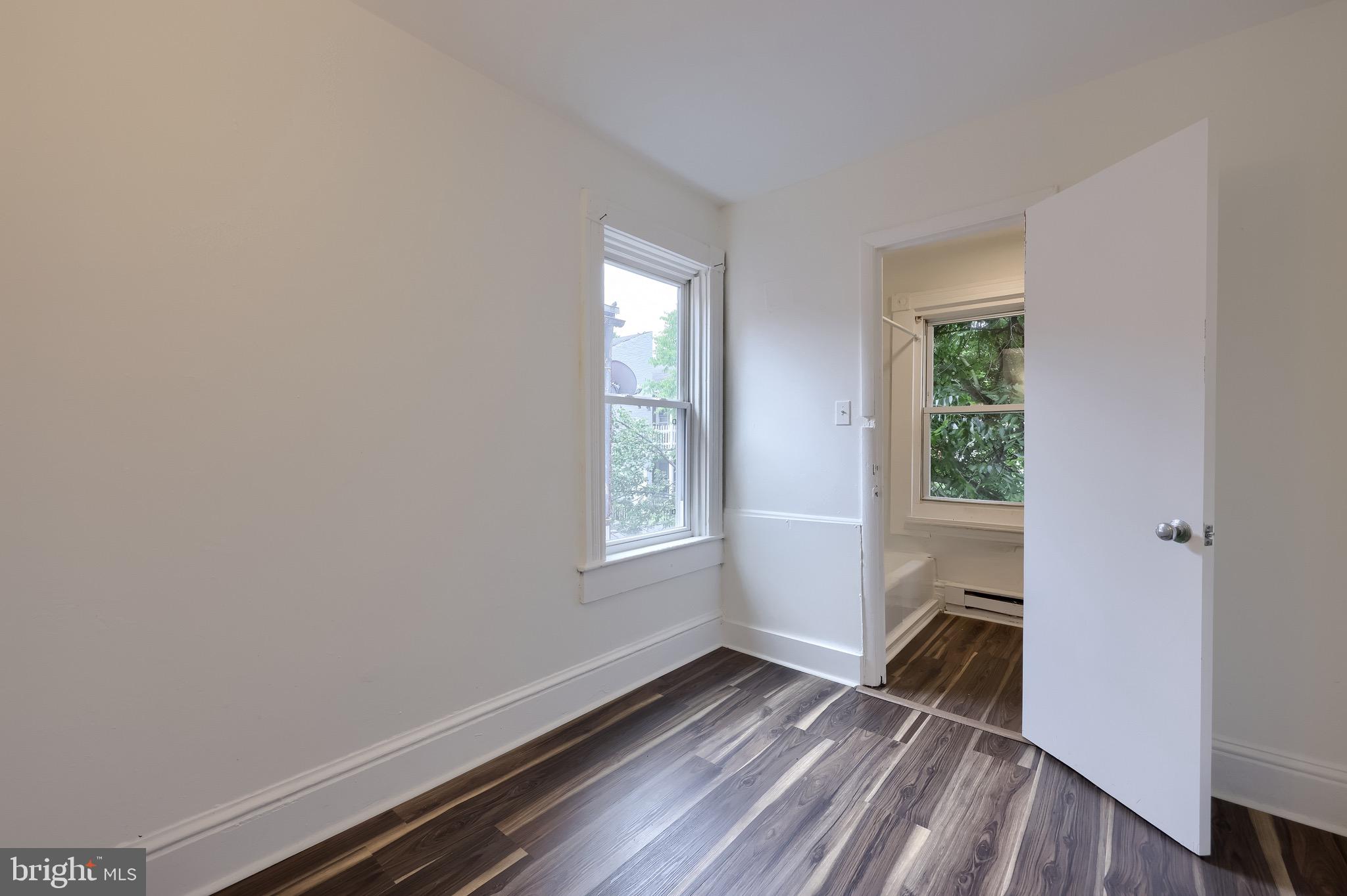 SOUTHEAST LANCASTER - Residential