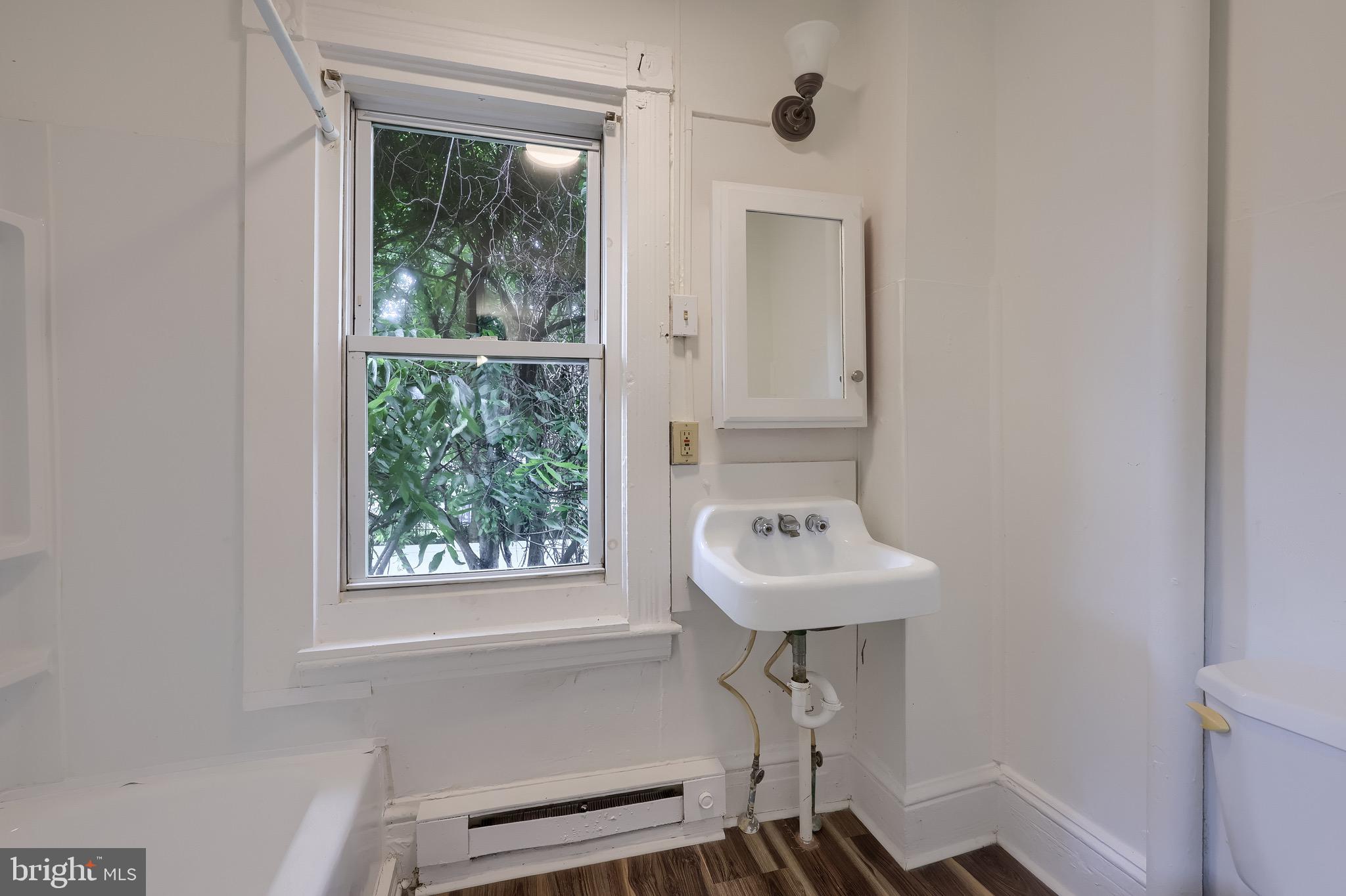 SOUTHEAST LANCASTER - Residential