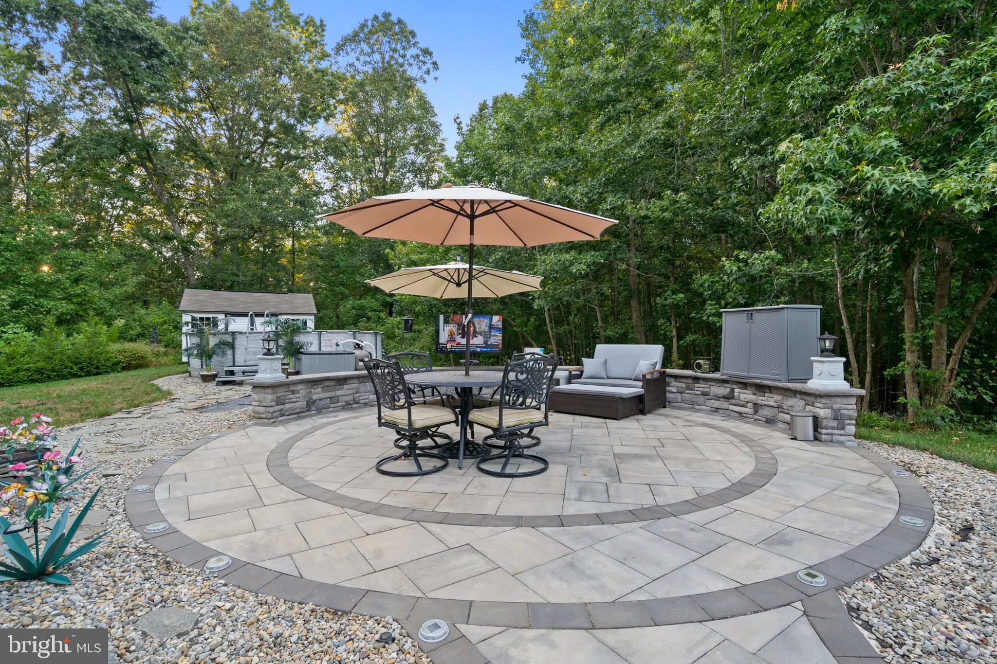 BUCKS RUN - Residential