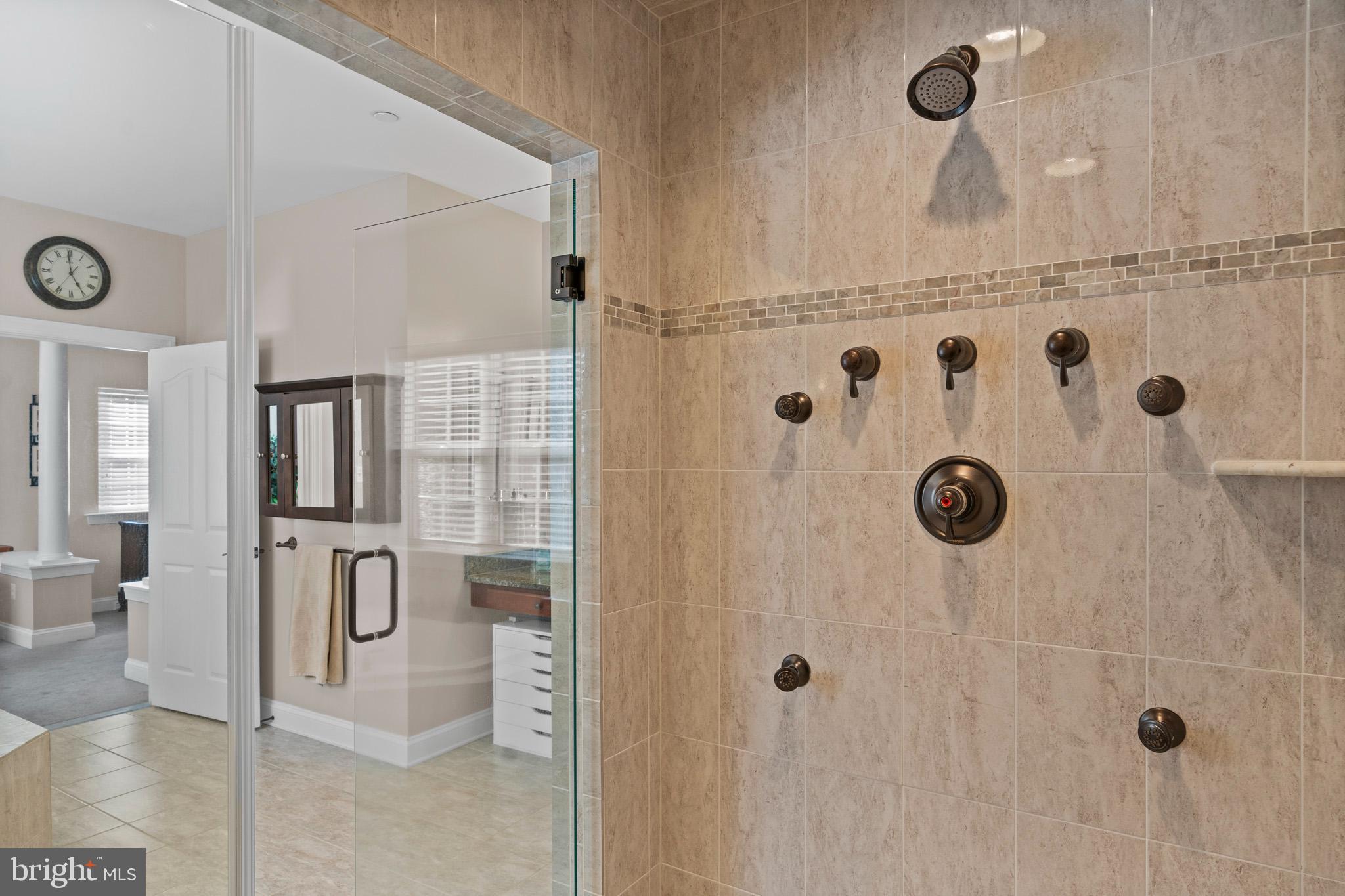 BUCKS RUN - Residential