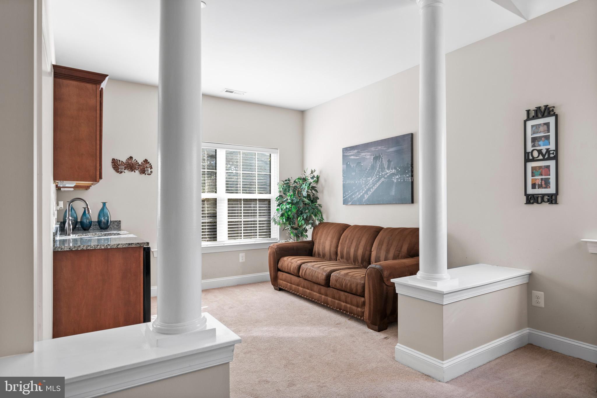 BUCKS RUN - Residential