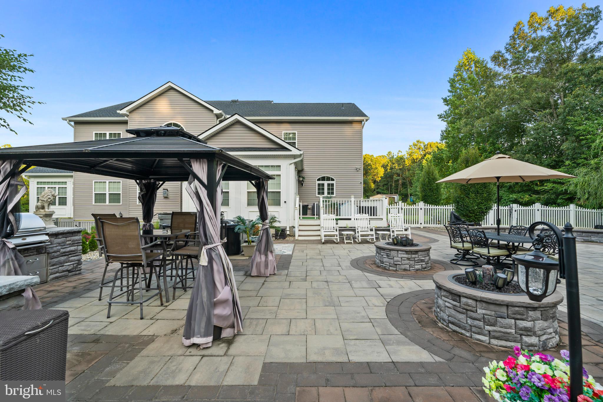 BUCKS RUN - Residential