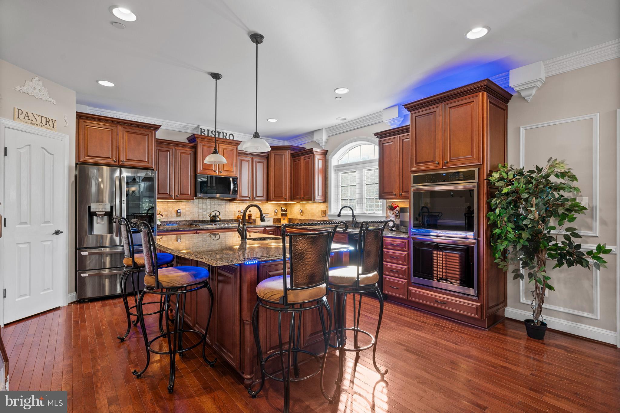 BUCKS RUN - Residential