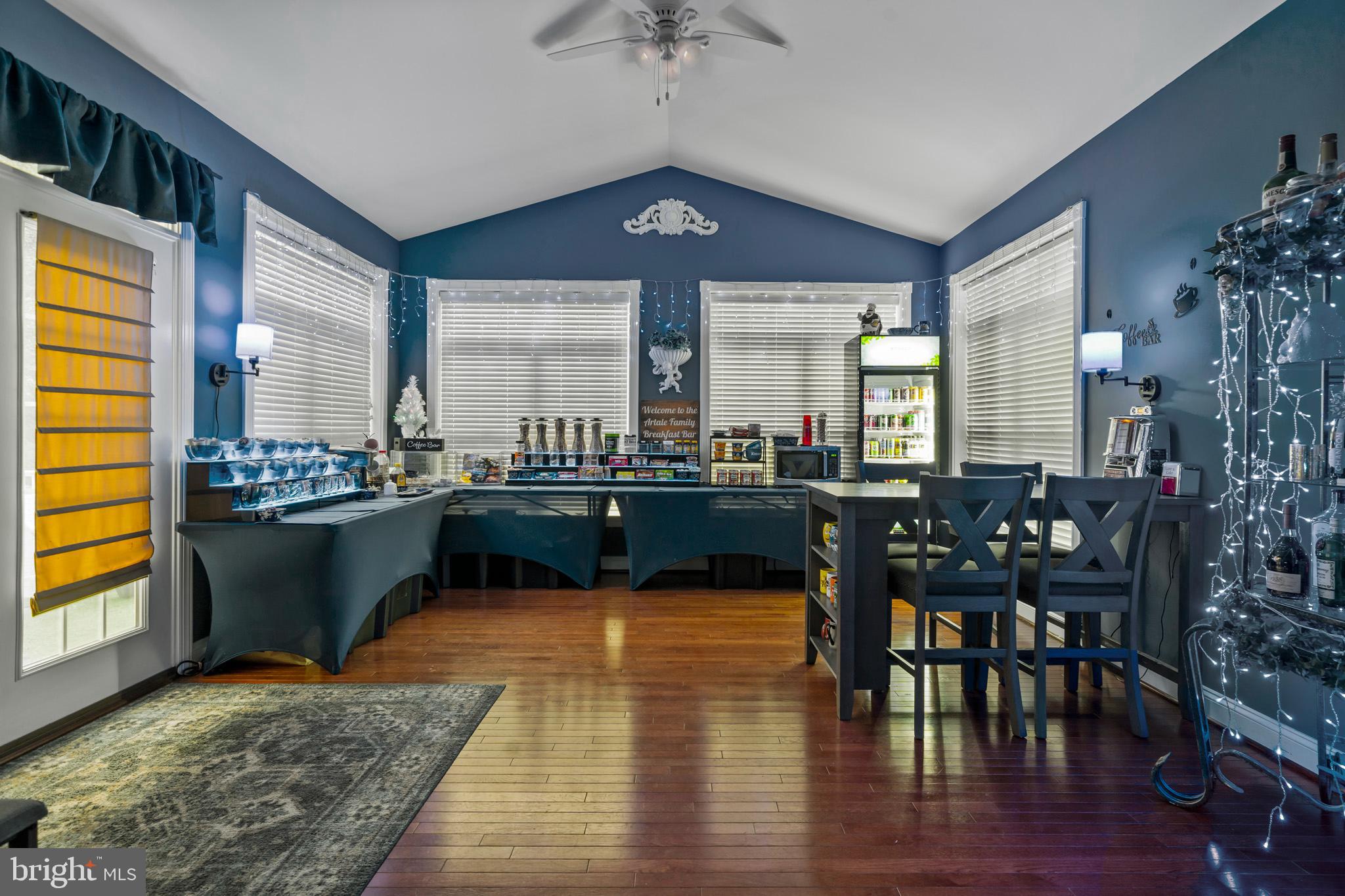 BUCKS RUN - Residential