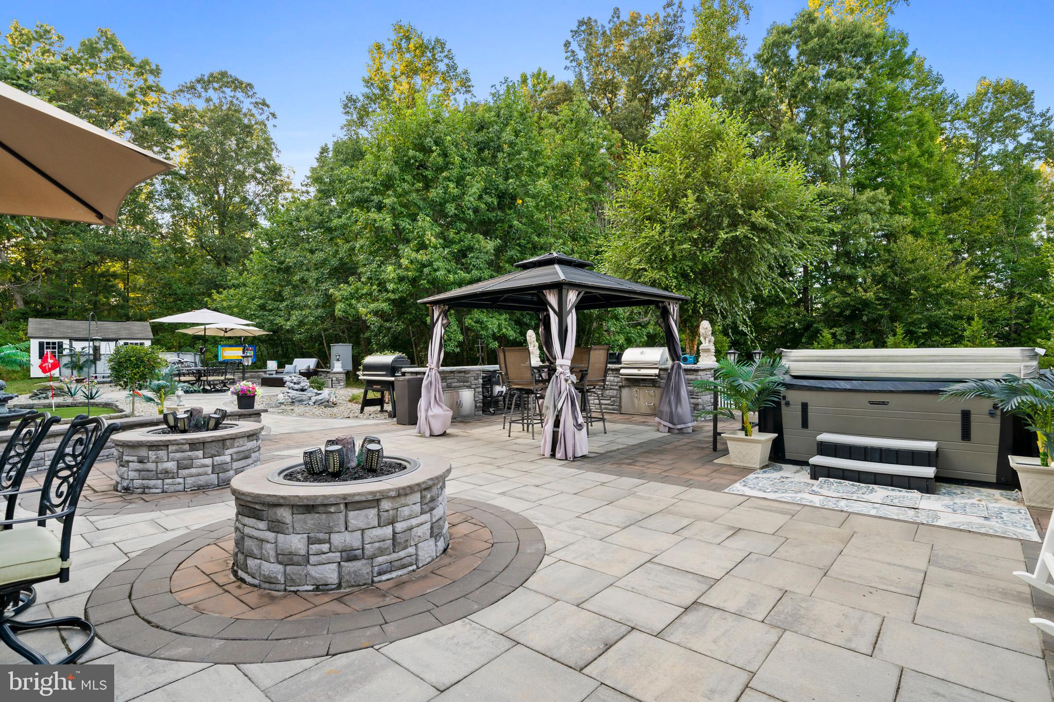 BUCKS RUN - Residential