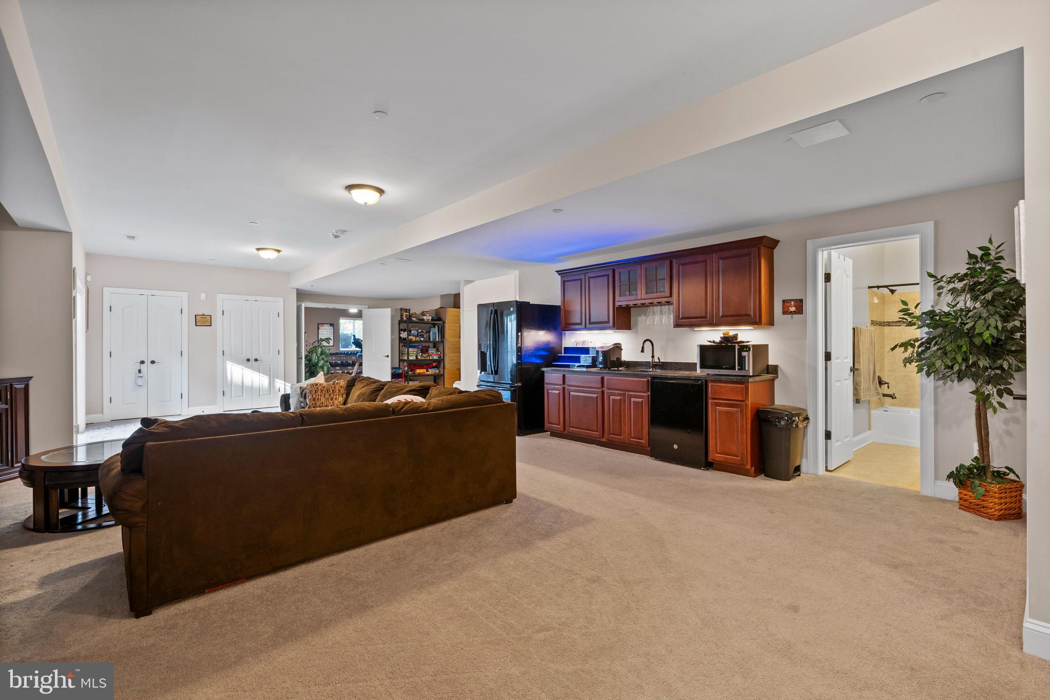 BUCKS RUN - Residential