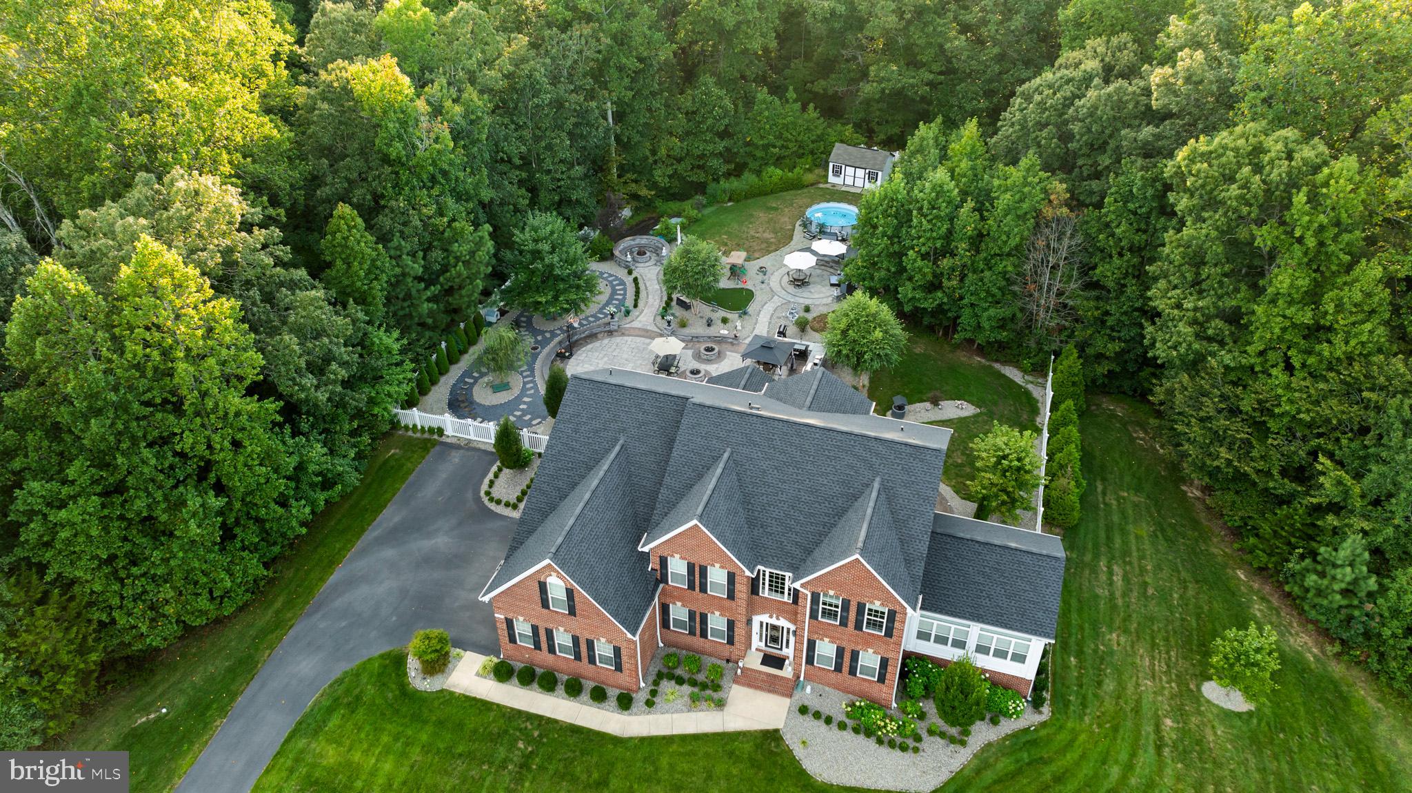 BUCKS RUN - Residential