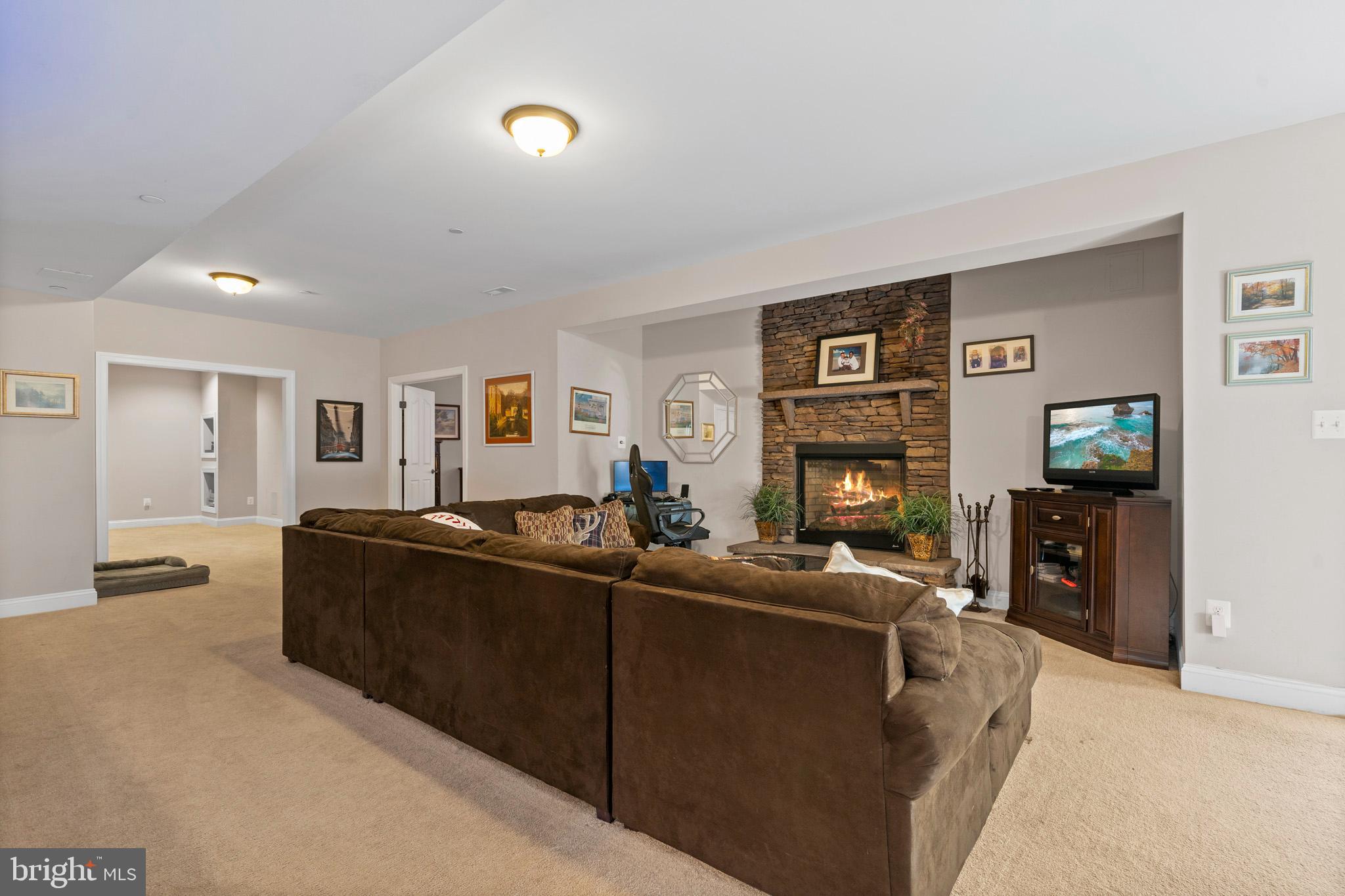 BUCKS RUN - Residential