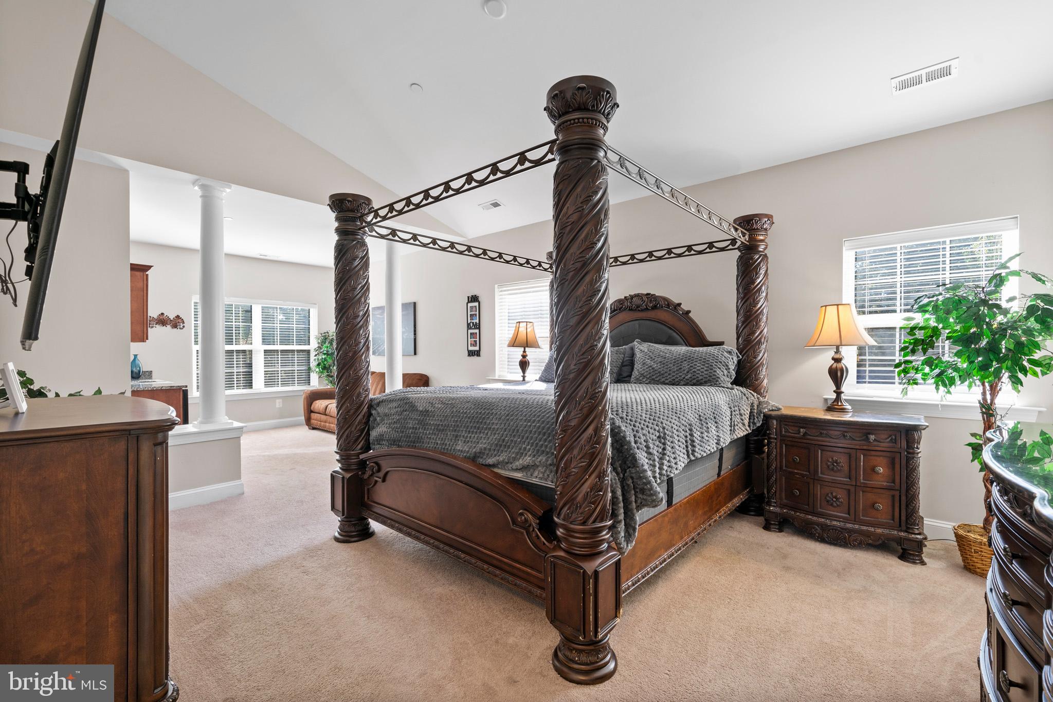 BUCKS RUN - Residential