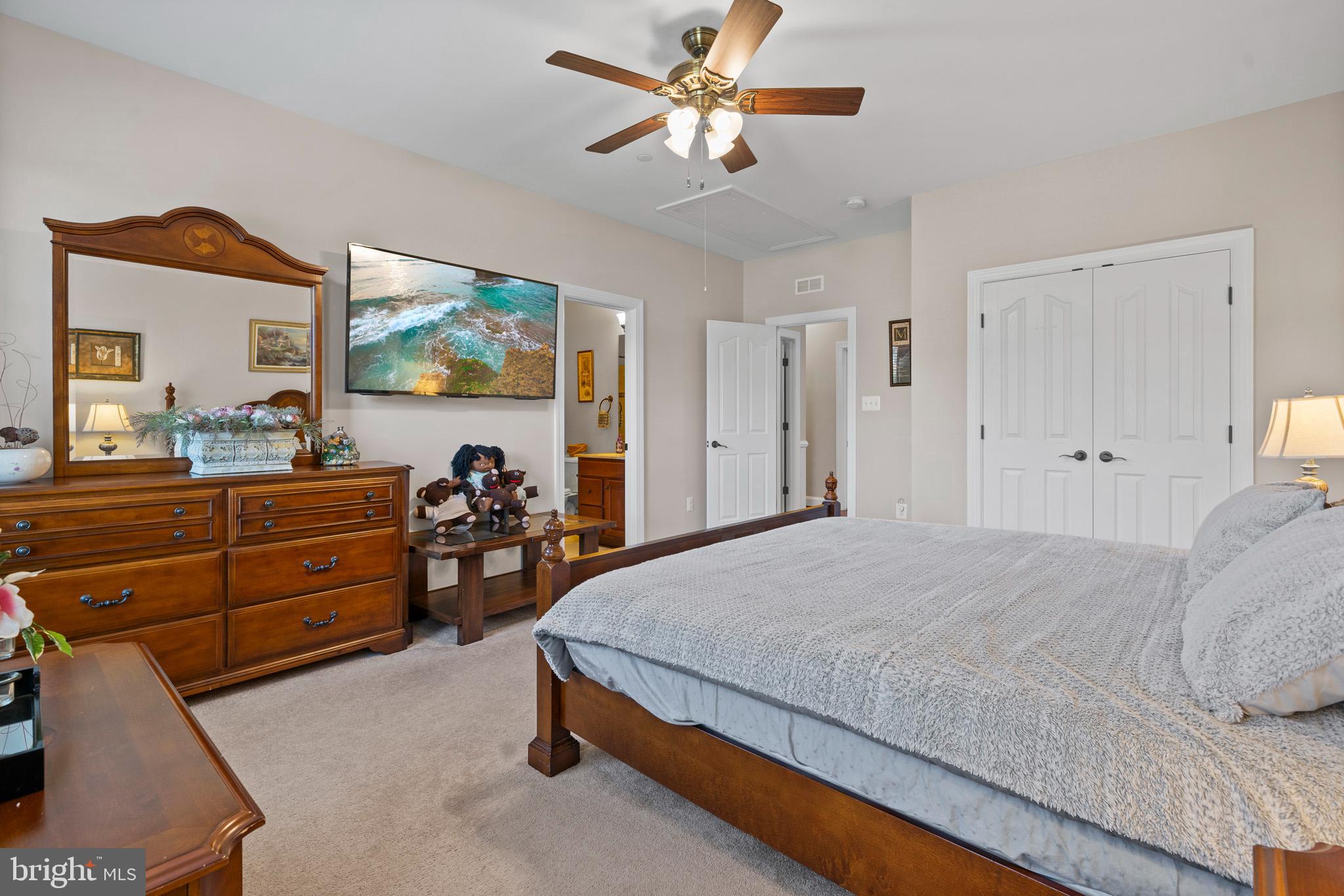 BUCKS RUN - Residential