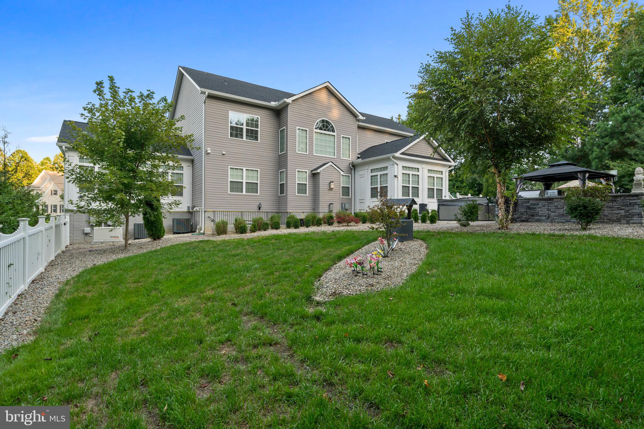 BUCKS RUN - Residential