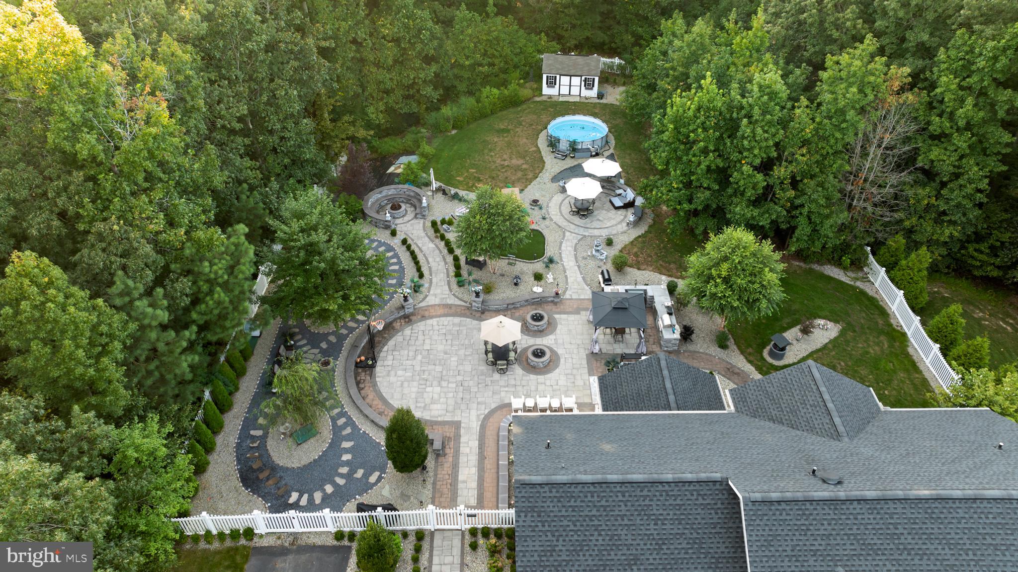 BUCKS RUN - Residential