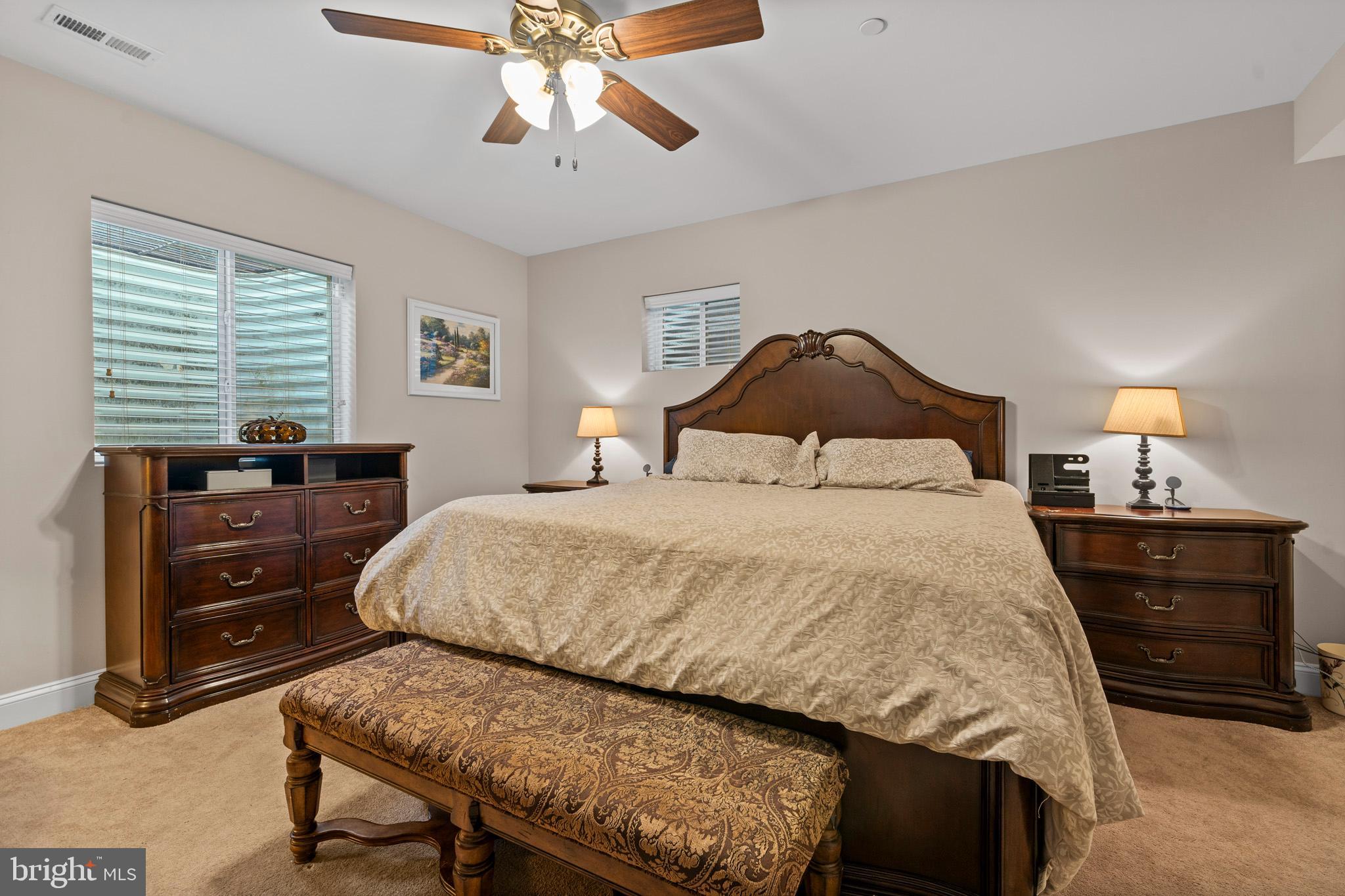 BUCKS RUN - Residential