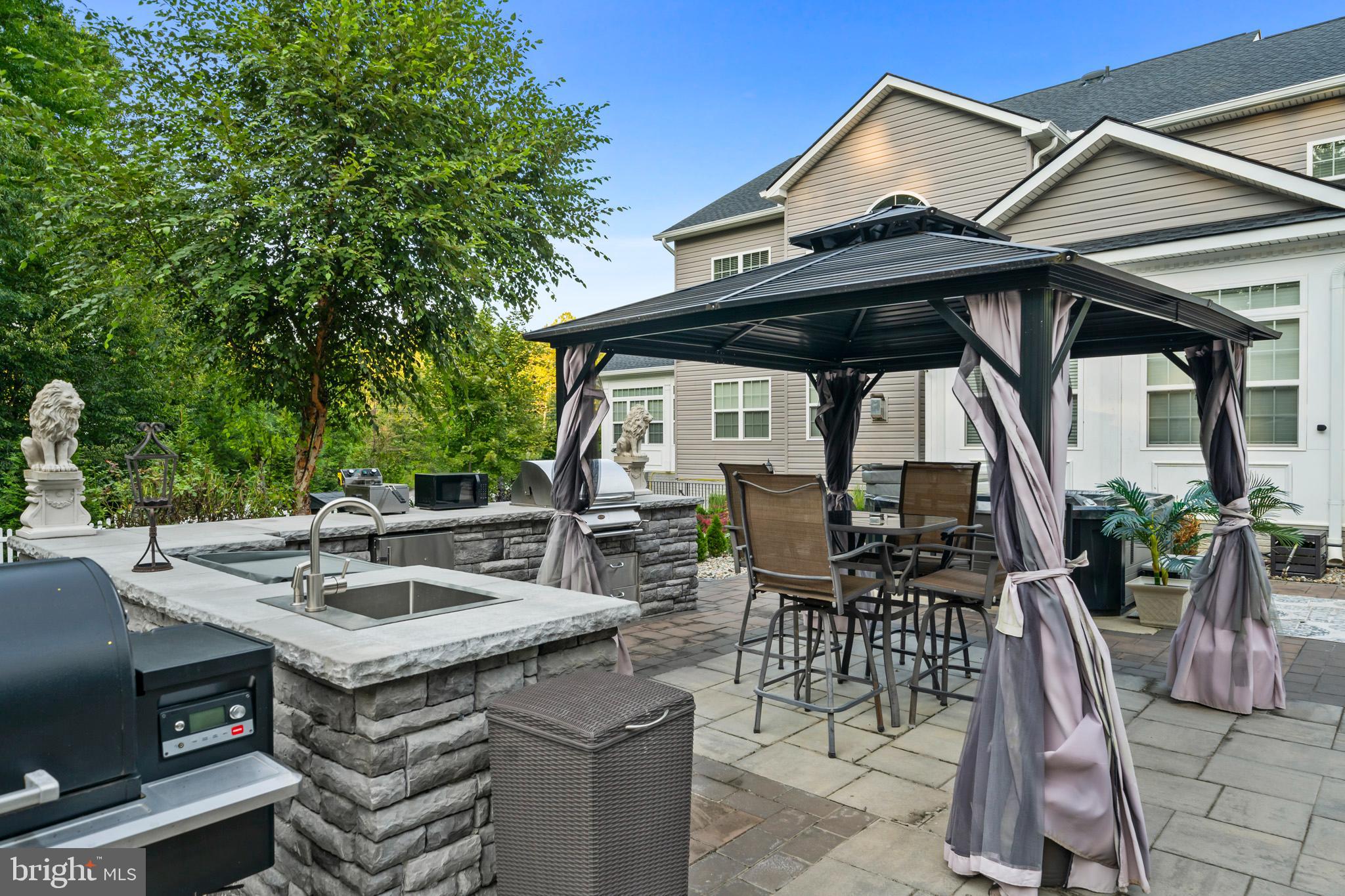 BUCKS RUN - Residential