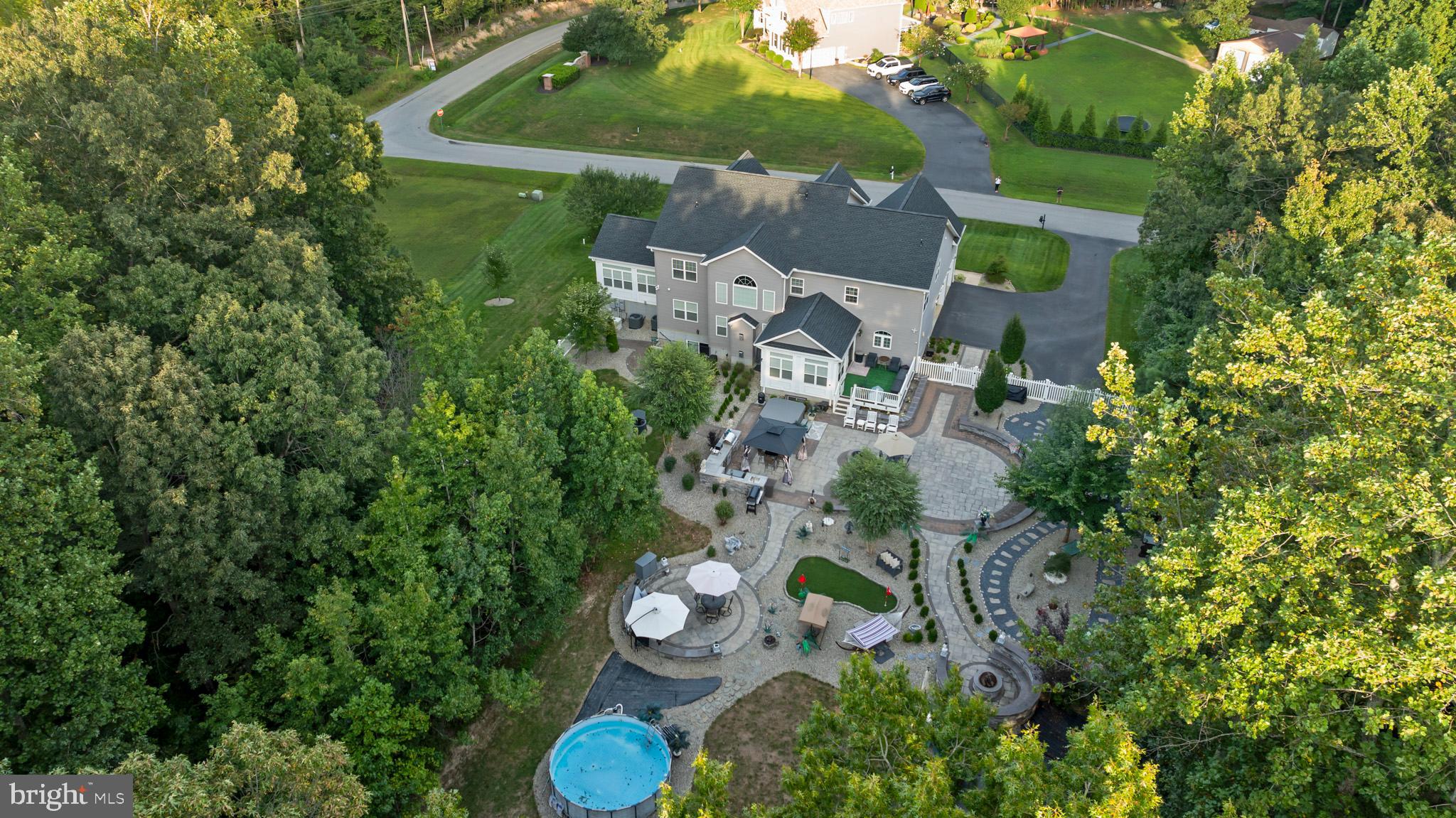 BUCKS RUN - Residential