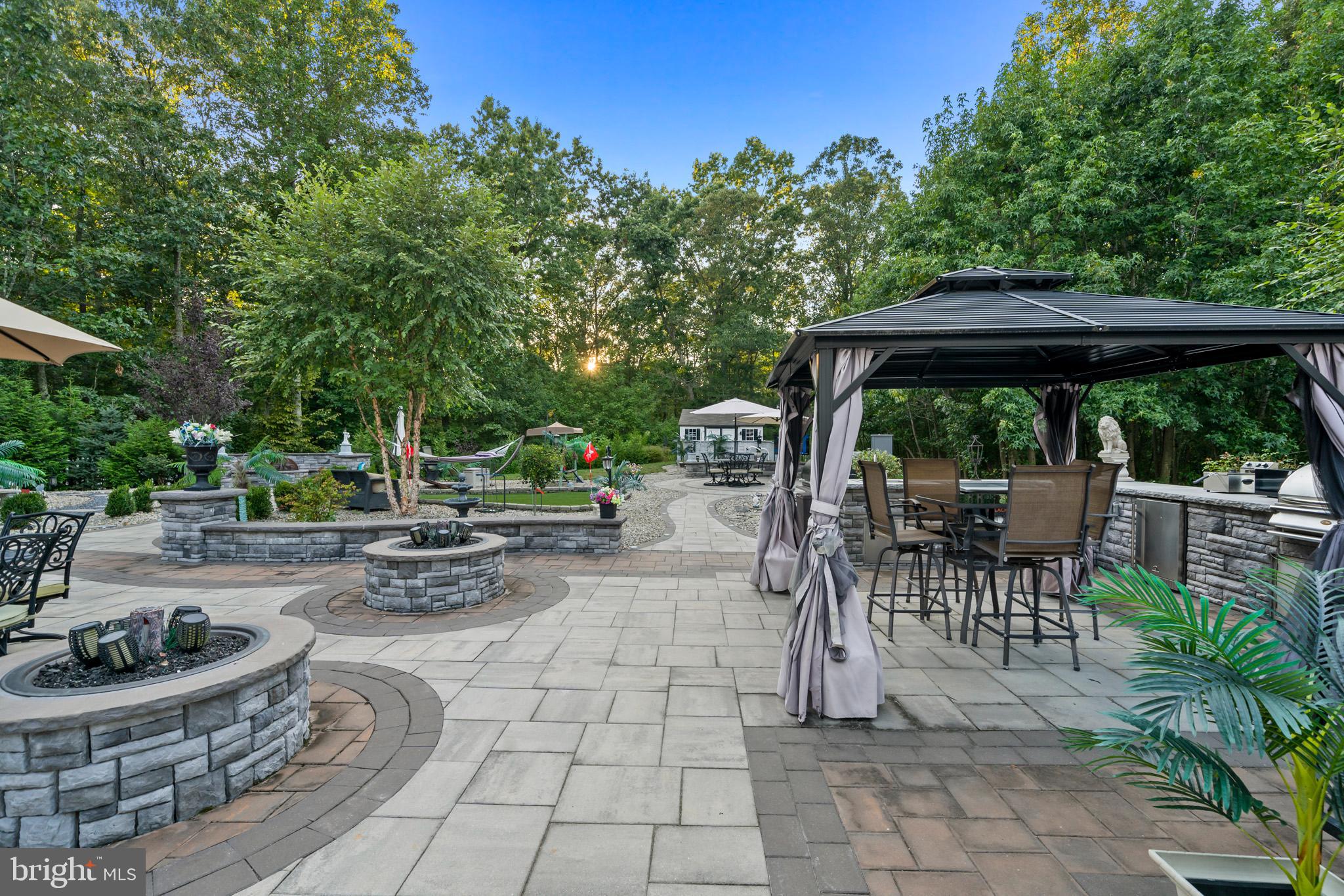 BUCKS RUN - Residential