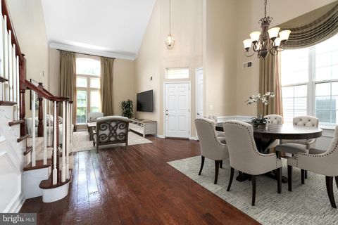 25 ARISTOTLE WAY EAST WINDSOR NJ 08512