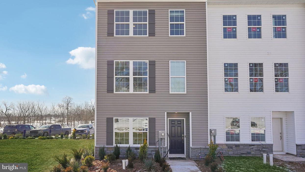 SPRING GARDEN MEADOWS - Residential