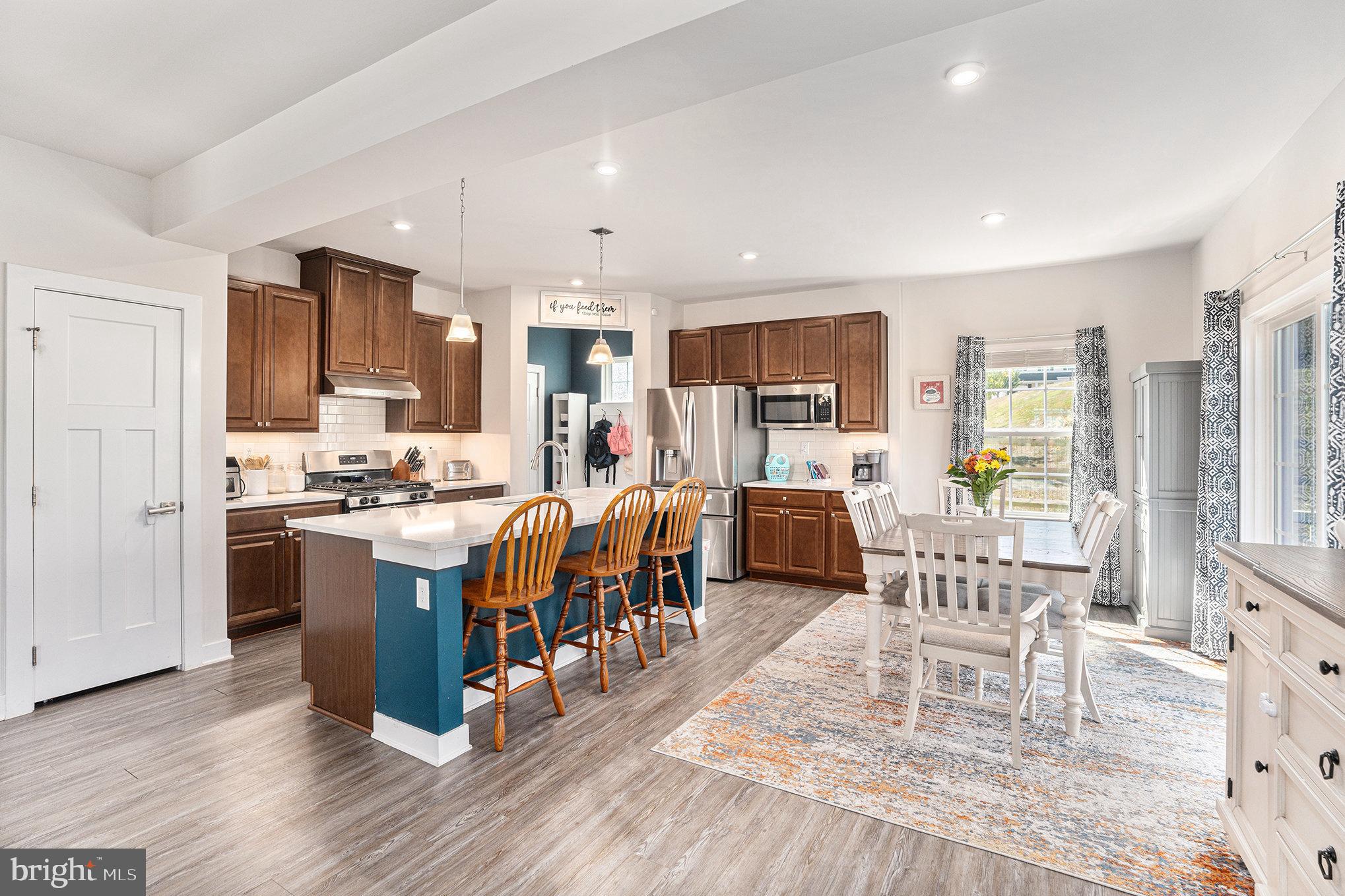 HANOVER POINTE - Residential