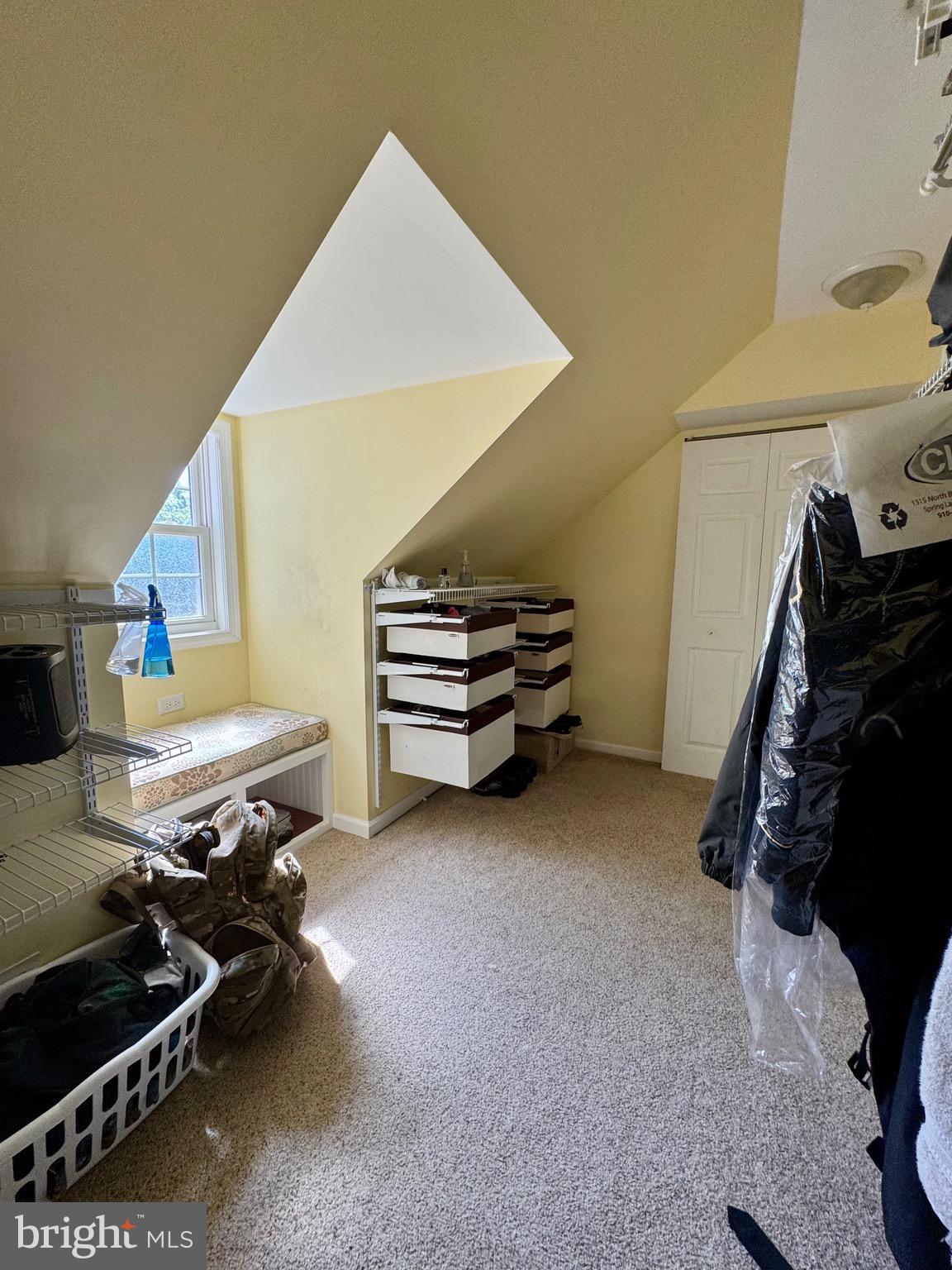 DUNLOGAN - Residential
