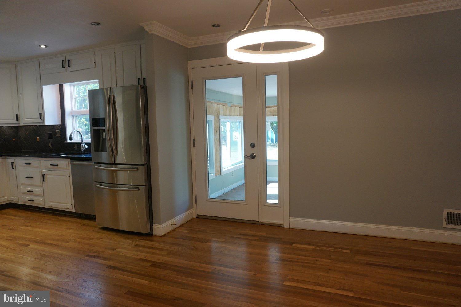 PLYMOUTH HAVEN - Residential Lease