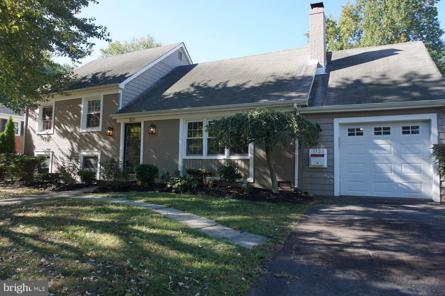 PLYMOUTH HAVEN - Residential Lease