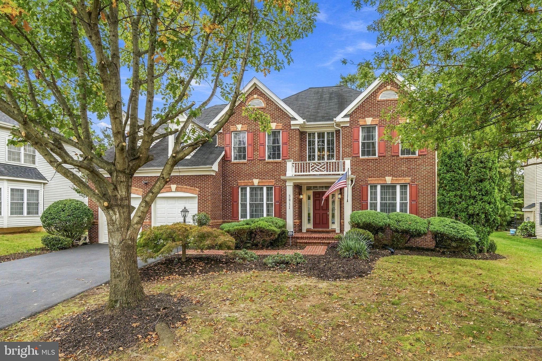 3811 BELL MANOR COURT