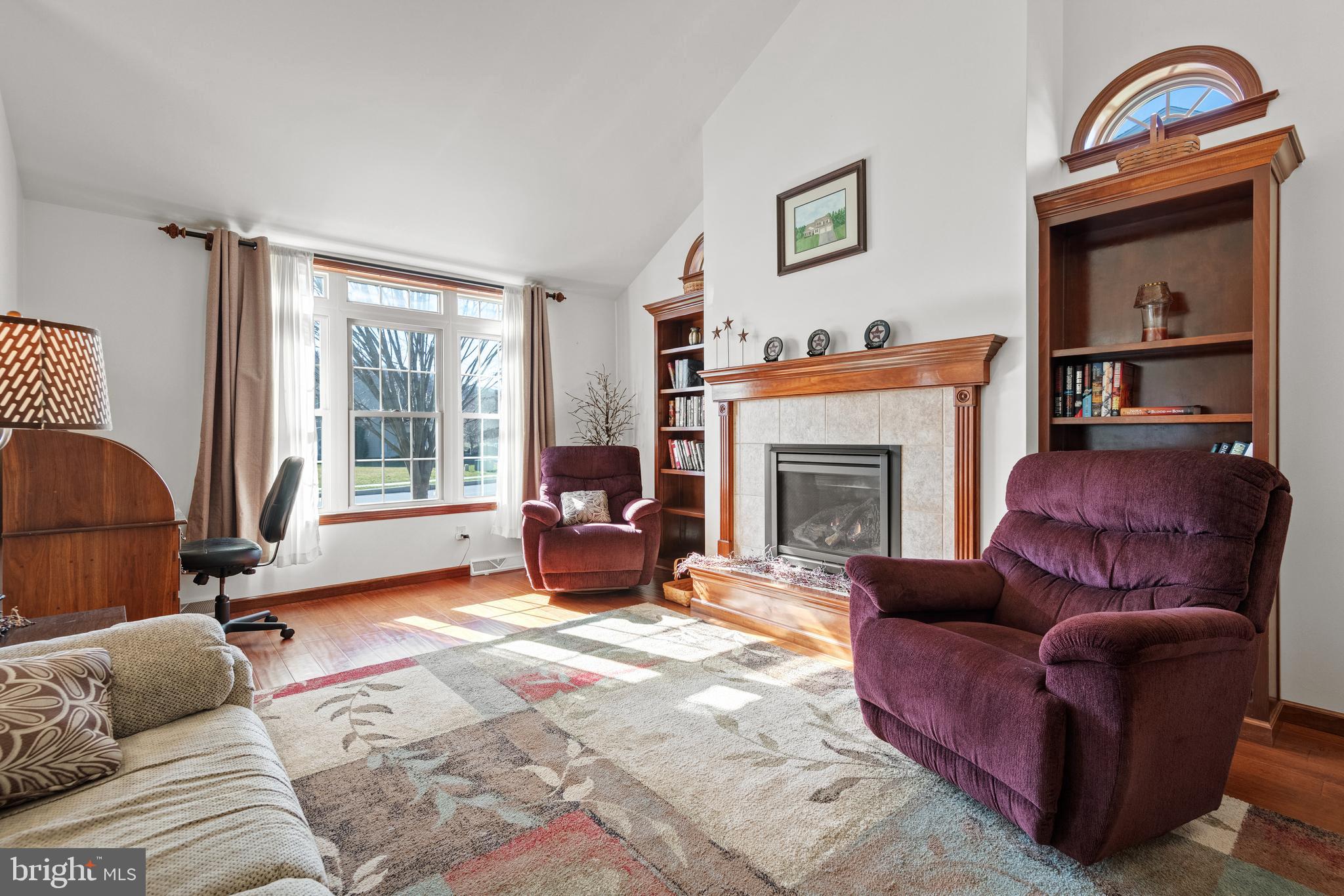 BLUE MOUNTAIN VIEW ESTATE - Residential