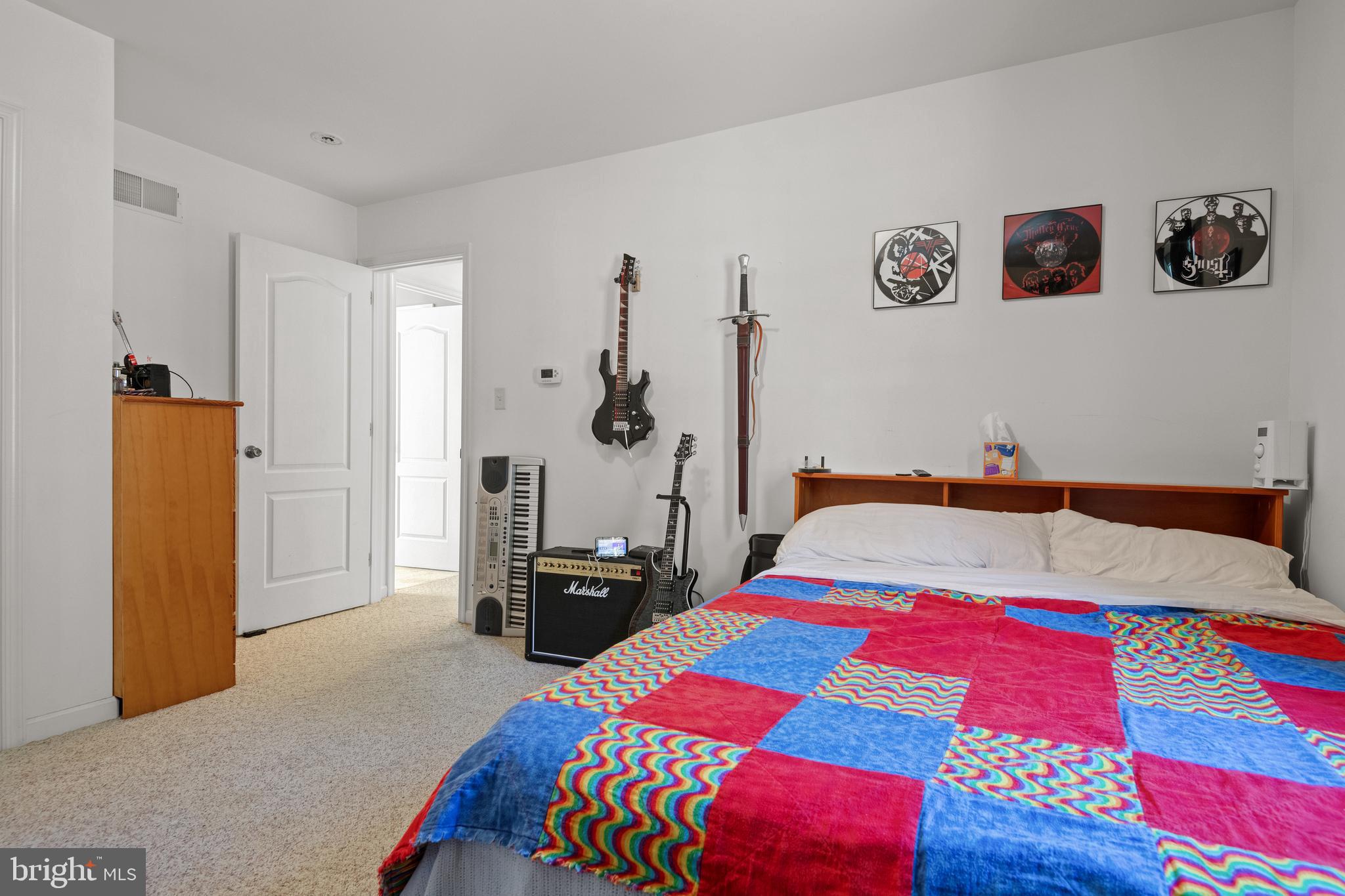 BLUE MOUNTAIN VIEW ESTATE - Residential