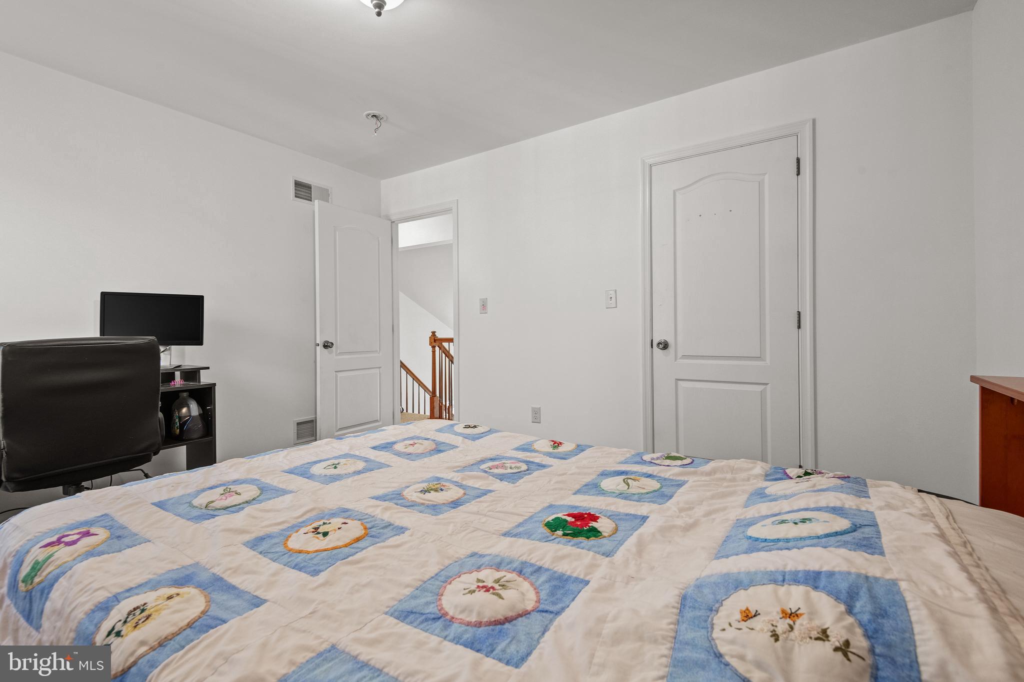 BLUE MOUNTAIN VIEW ESTATE - Residential