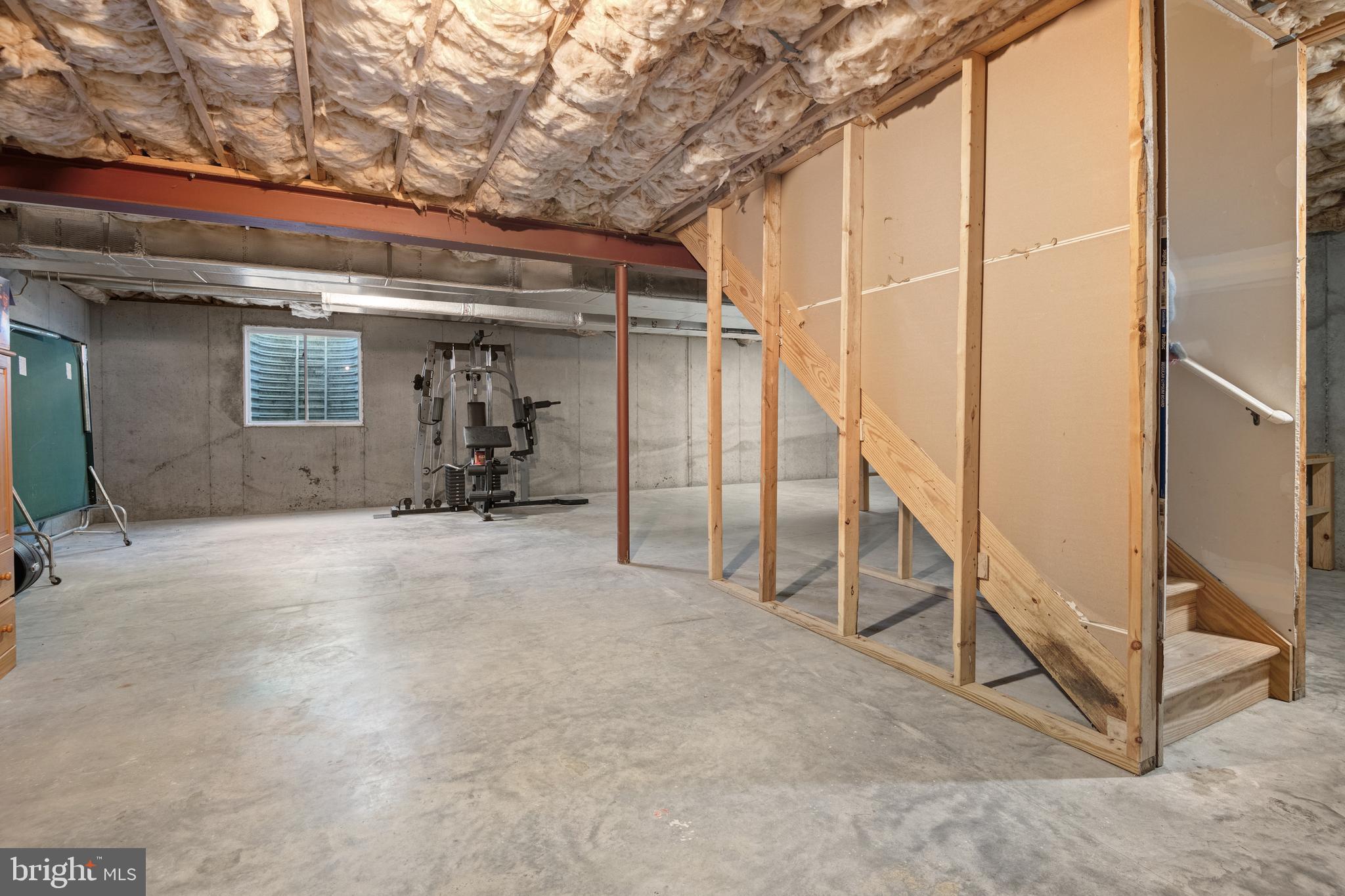 BLUE MOUNTAIN VIEW ESTATE - Residential