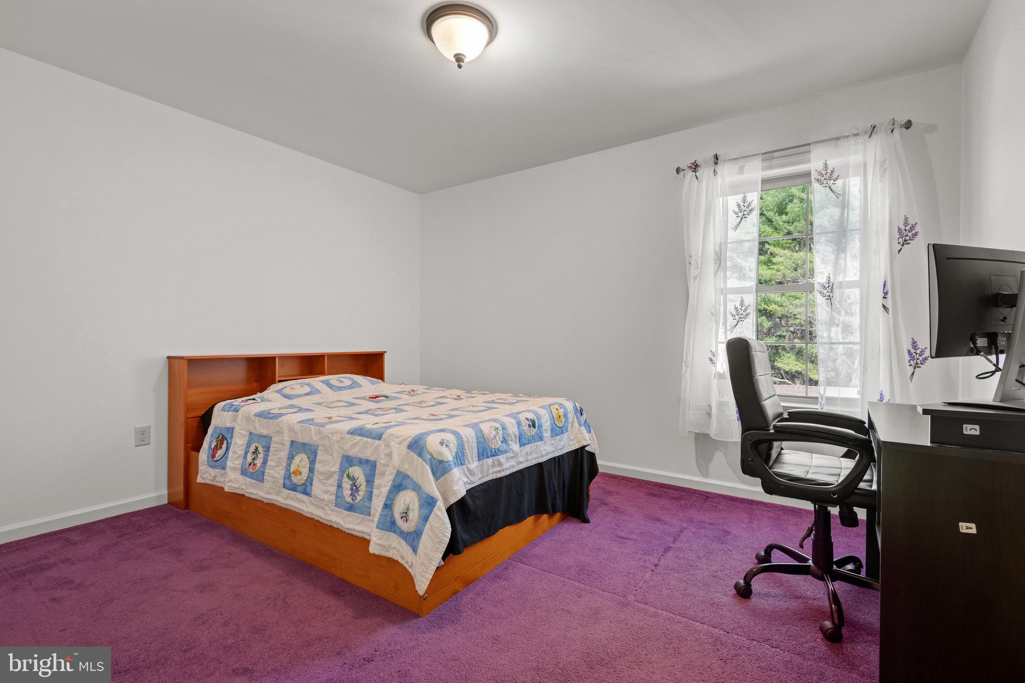 BLUE MOUNTAIN VIEW ESTATE - Residential