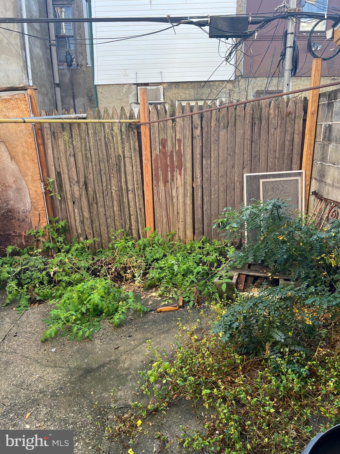 LOWER MOYAMENSING - Residential