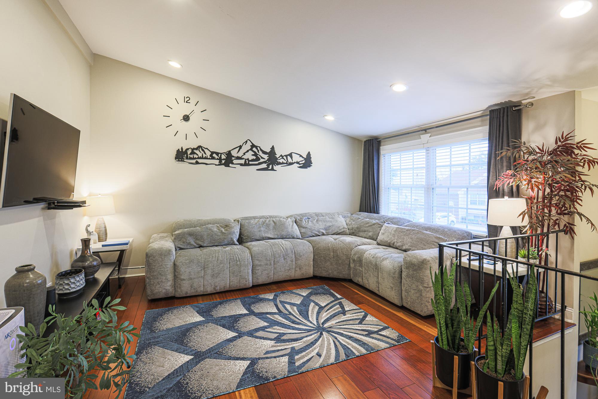 BARRINGTON - Residential