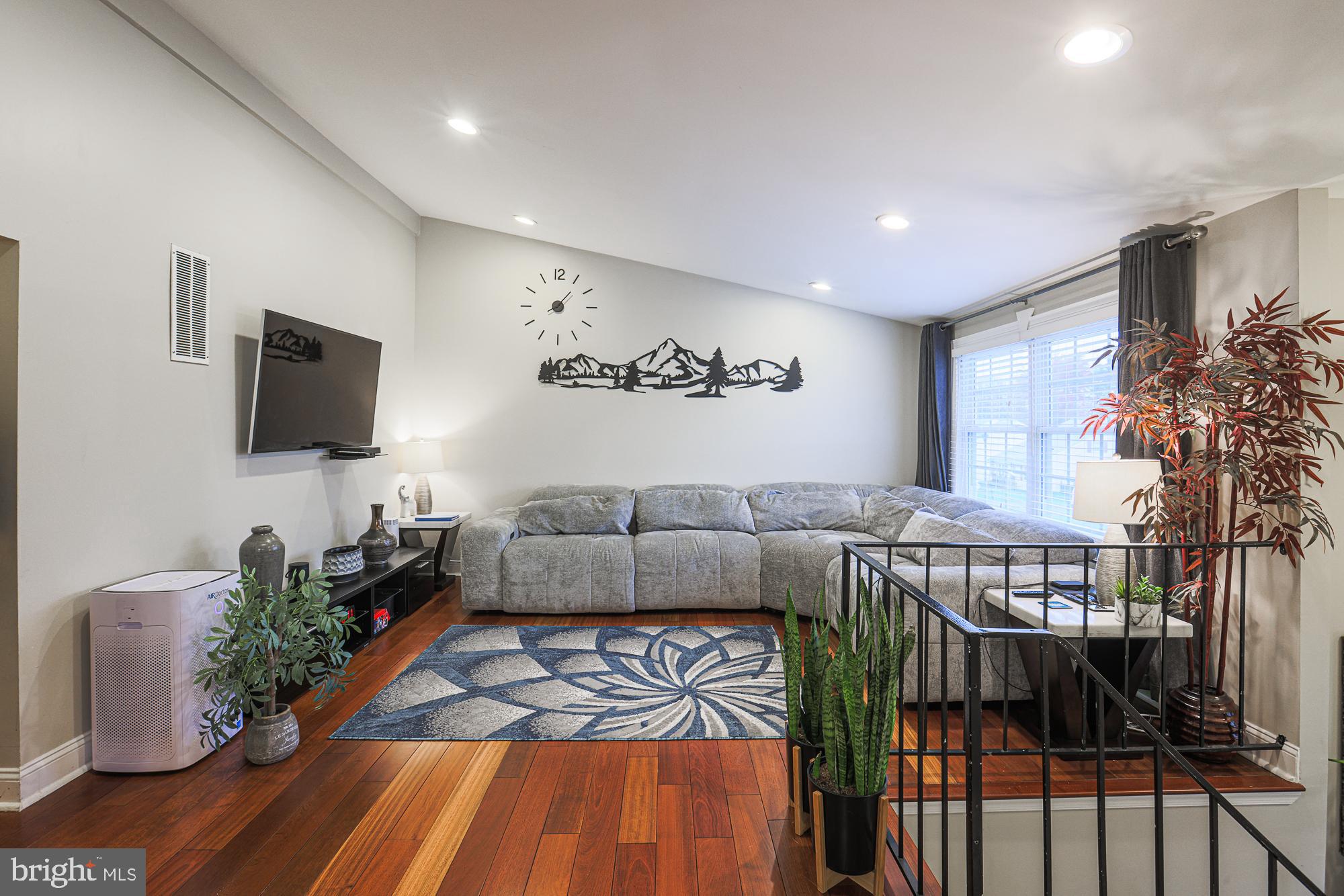 BARRINGTON - Residential