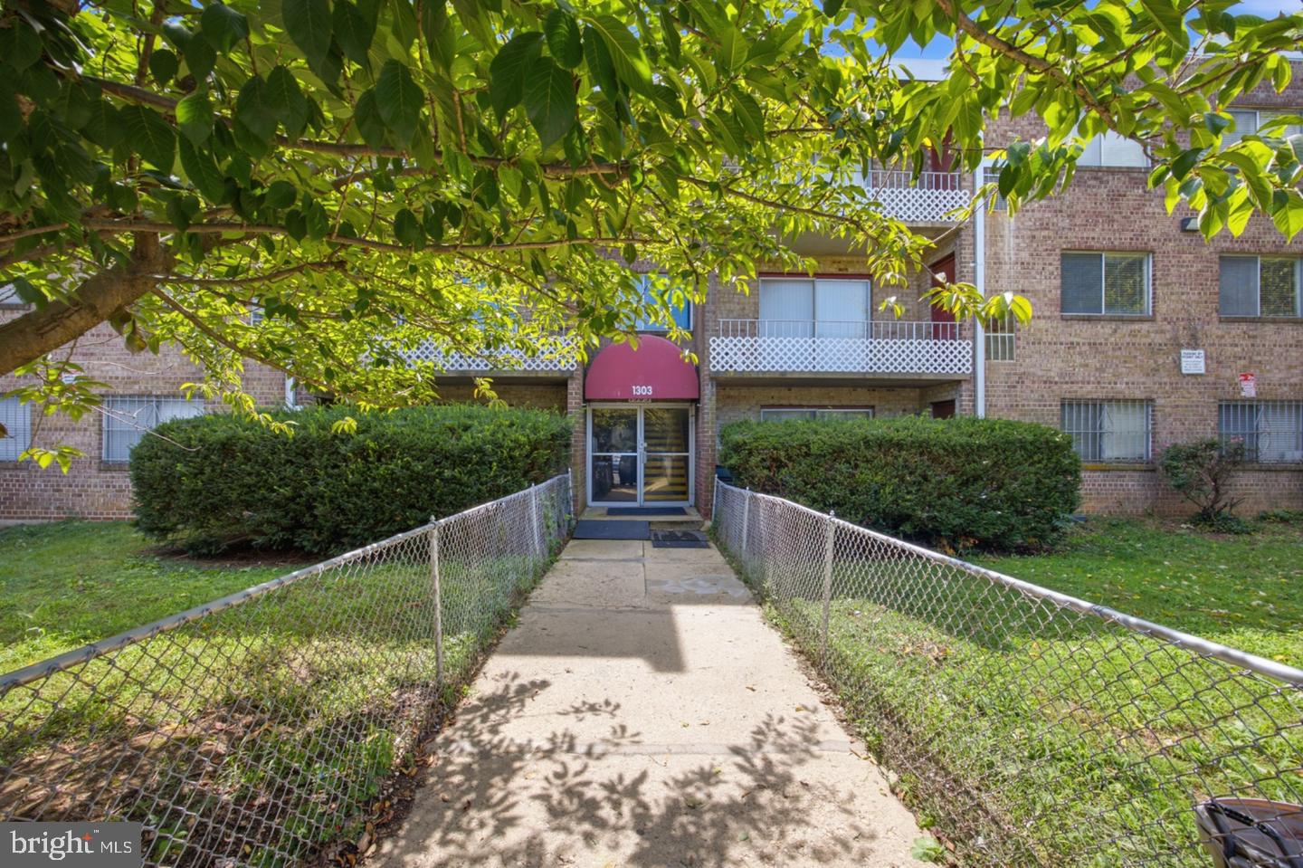 1303 CONGRESS STREET SE 1
